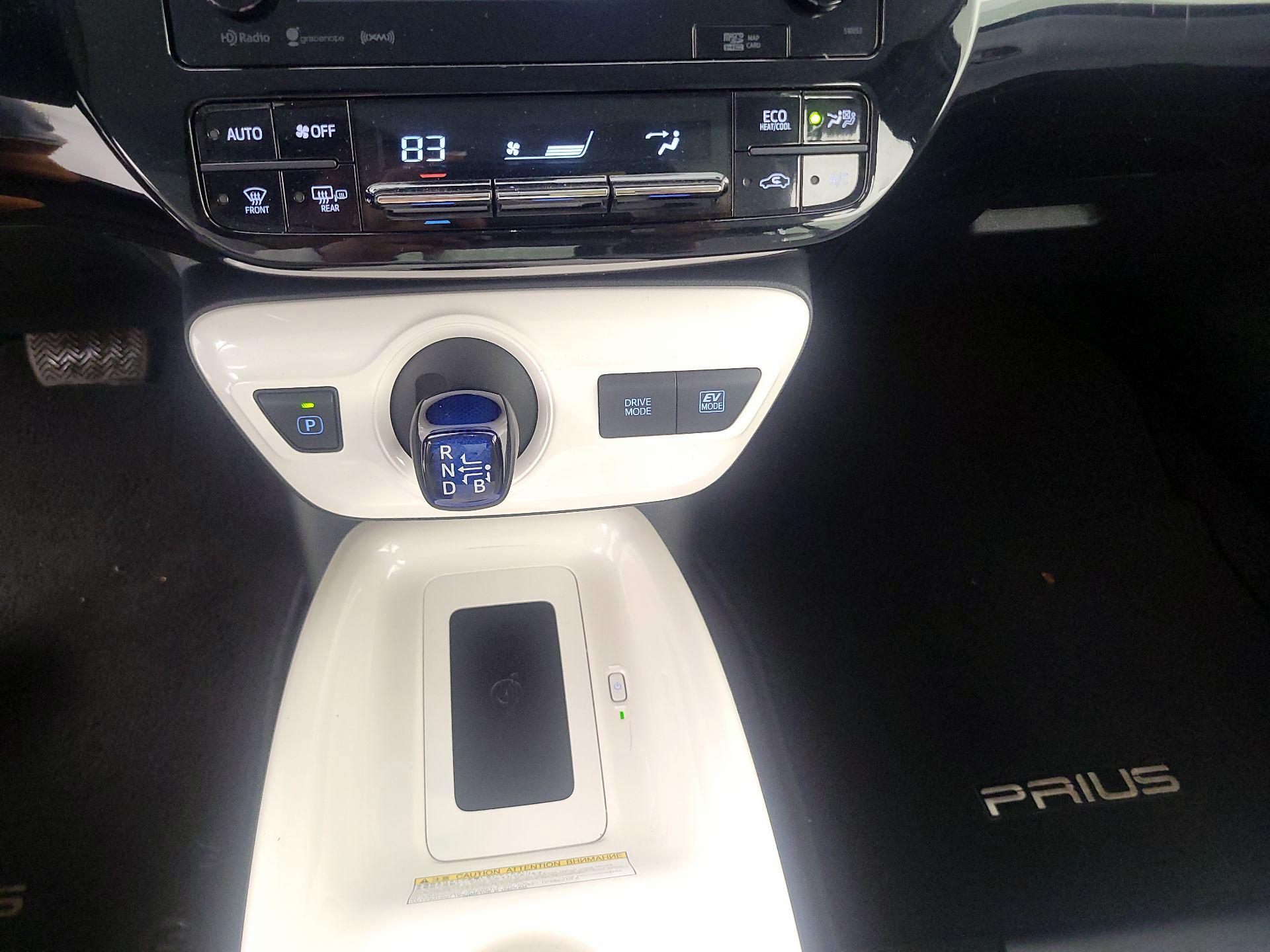 Thumbnail: 2016 Toyota Prius - 17