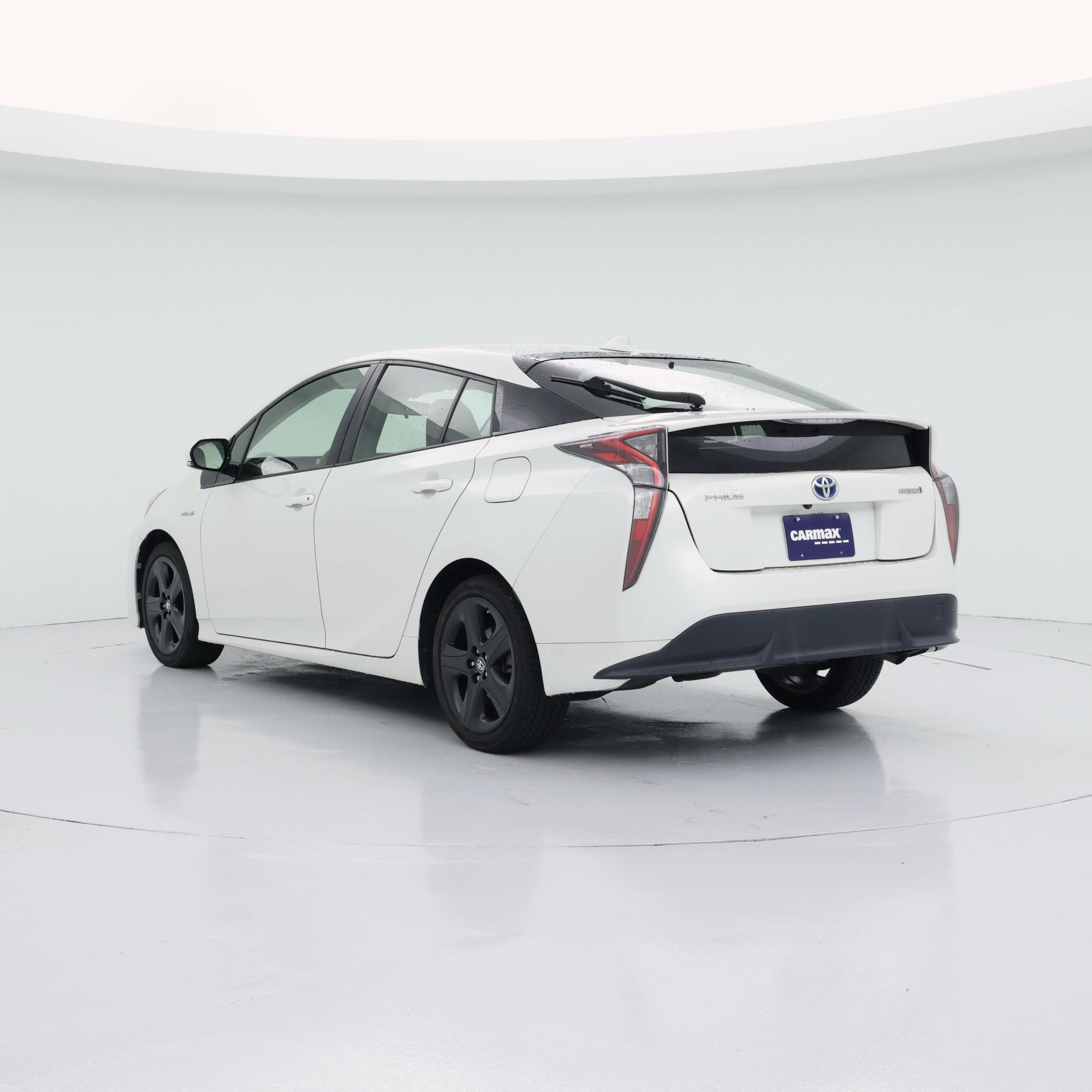 Thumbnail: 2016 Toyota Prius - 2