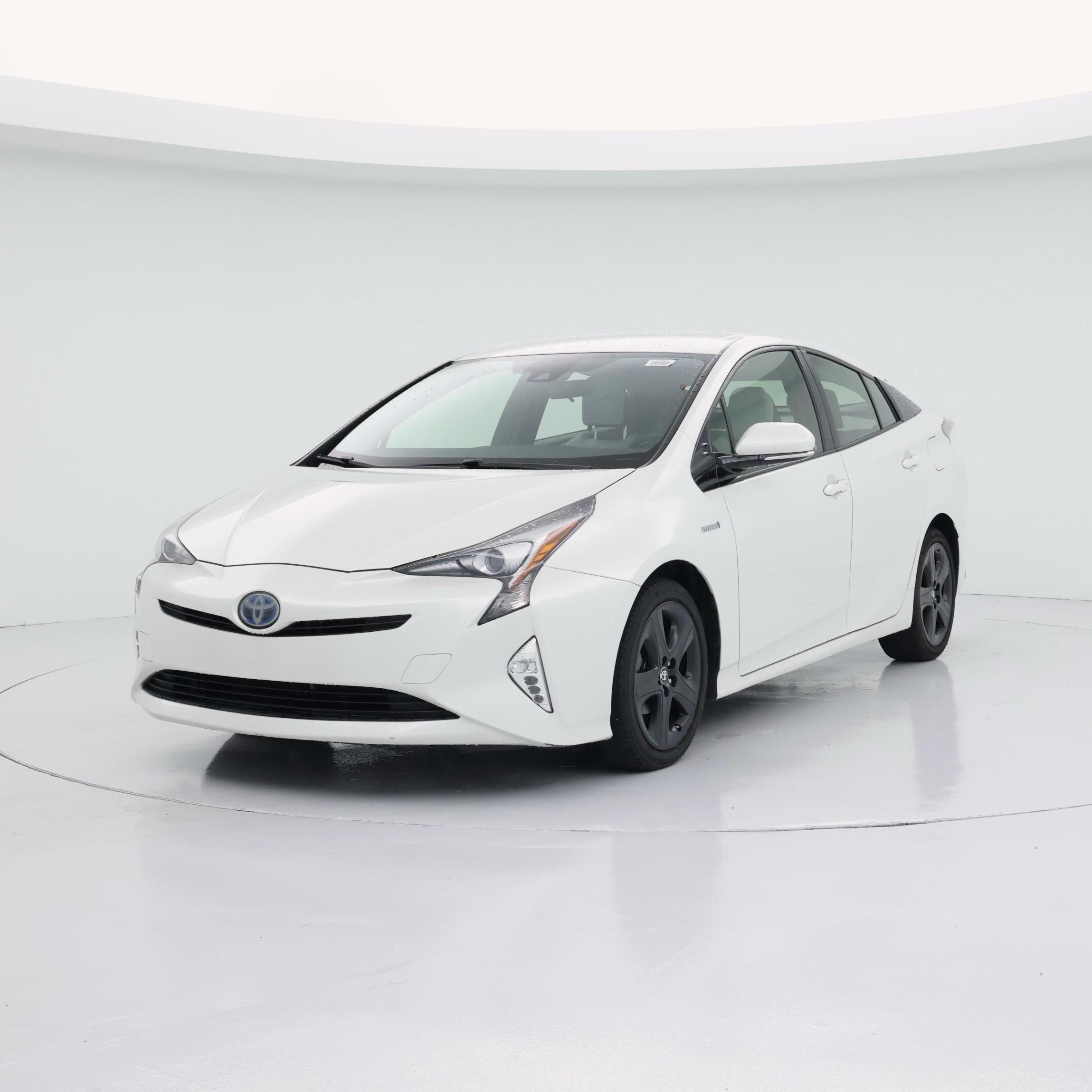 Thumbnail: 2016 Toyota Prius - 4