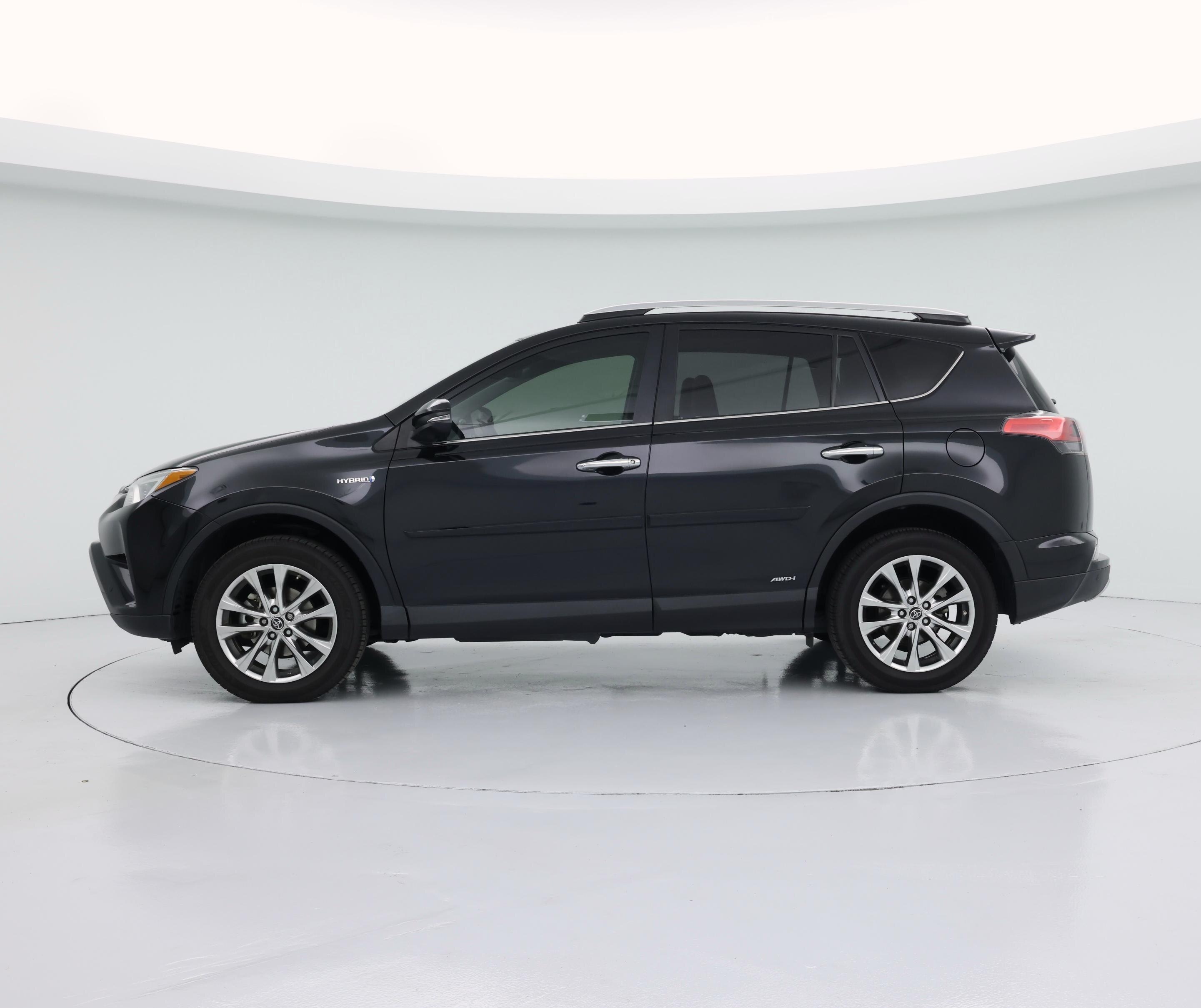 Thumbnail: 2016 Toyota RAV4 - 3