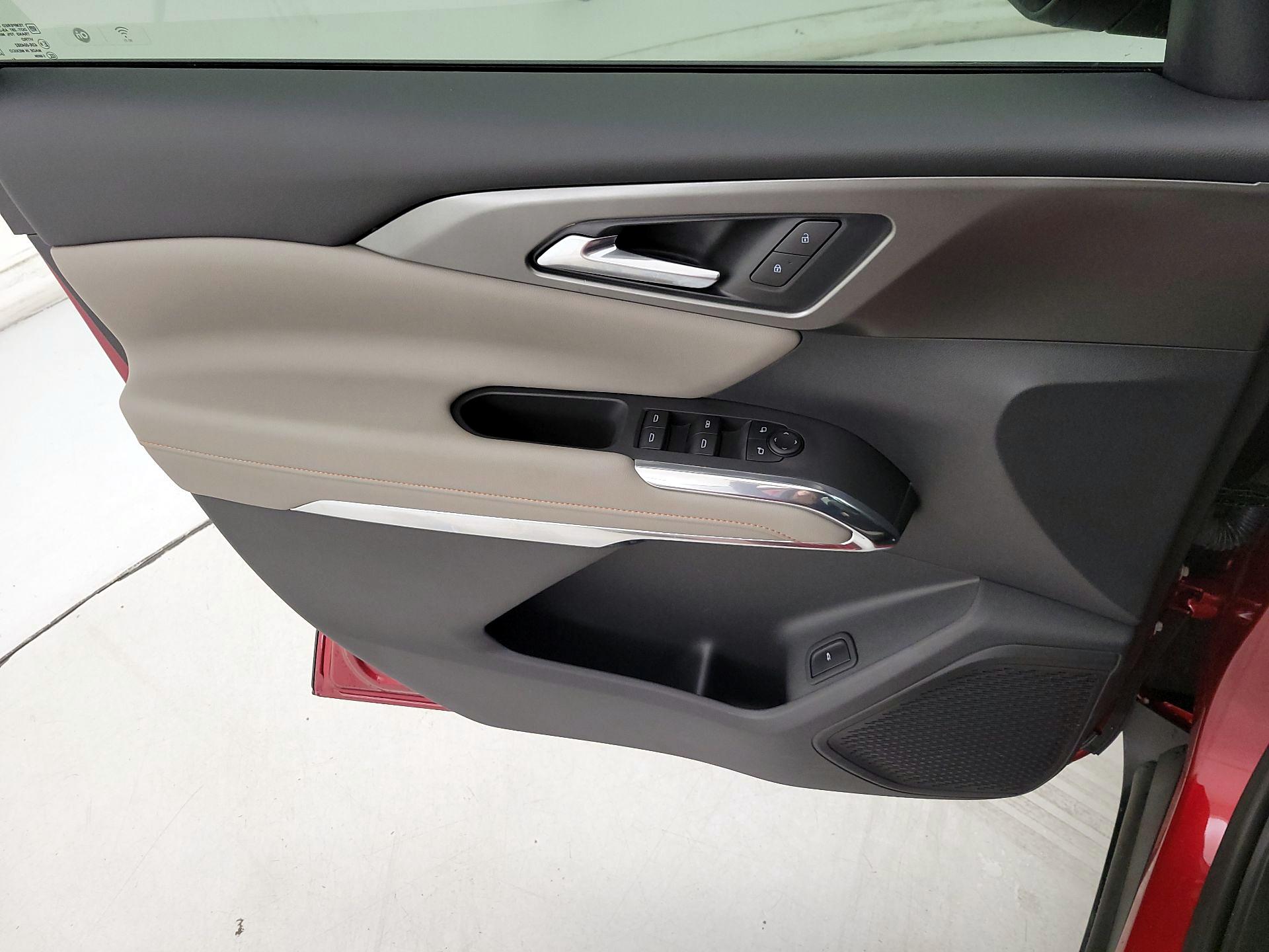 Thumbnail: 2025 Chevrolet Traverse - 12