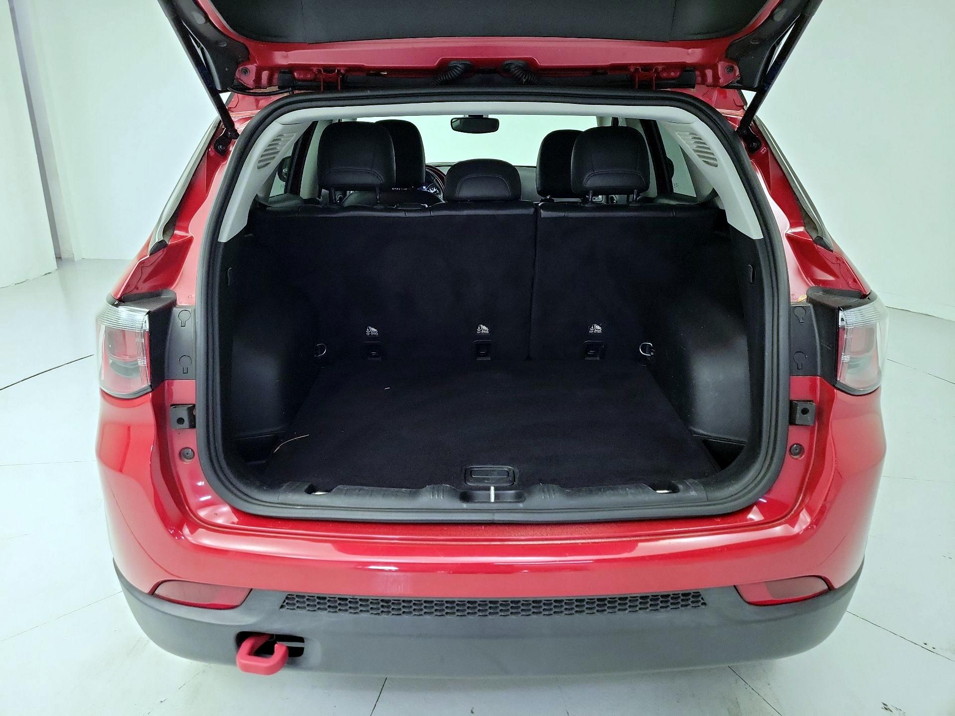 Thumbnail: 2020 Jeep Compass - 20