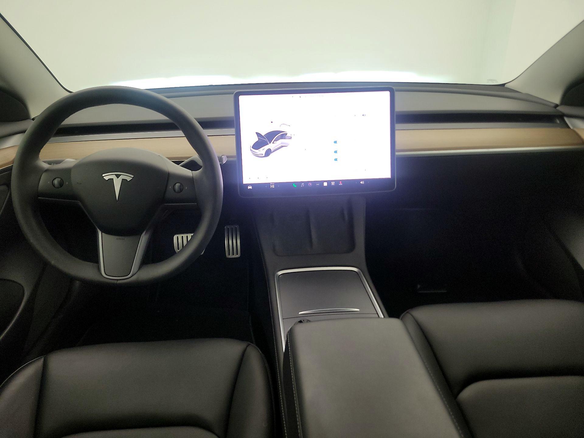 Thumbnail: 2023 Tesla Model 3 - 9