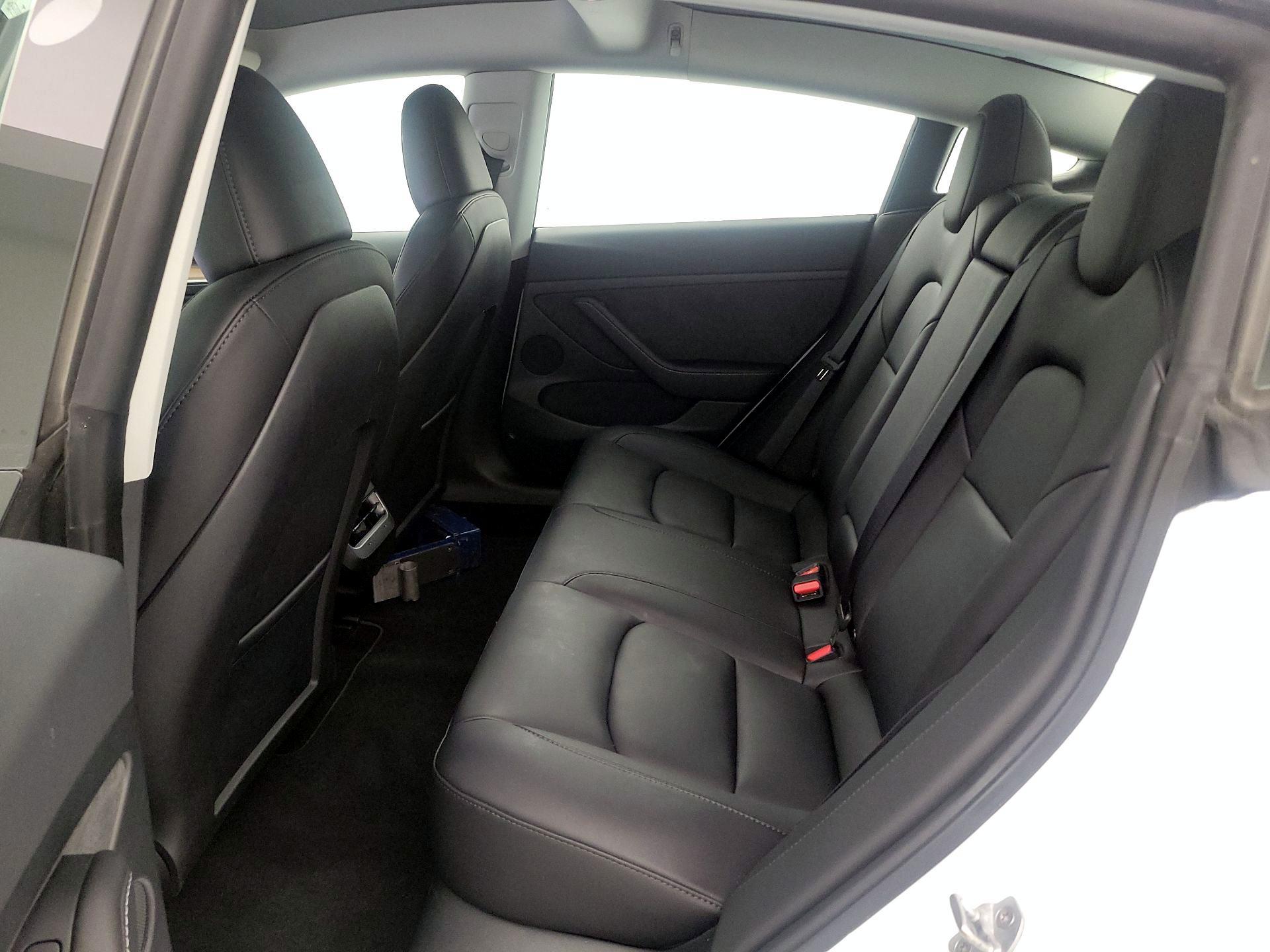 Thumbnail: 2023 Tesla Model 3 - 20