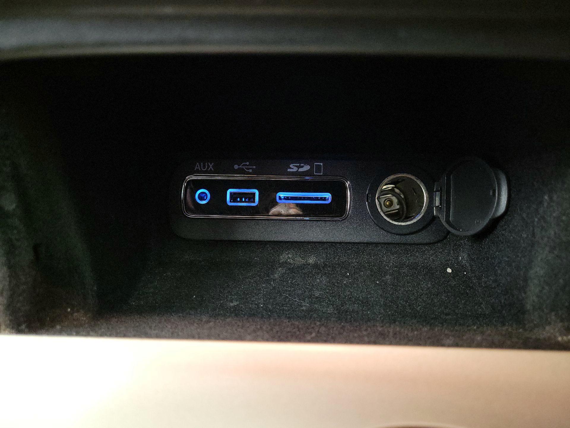 Thumbnail: 2014 Jeep Grand Cherokee - 19