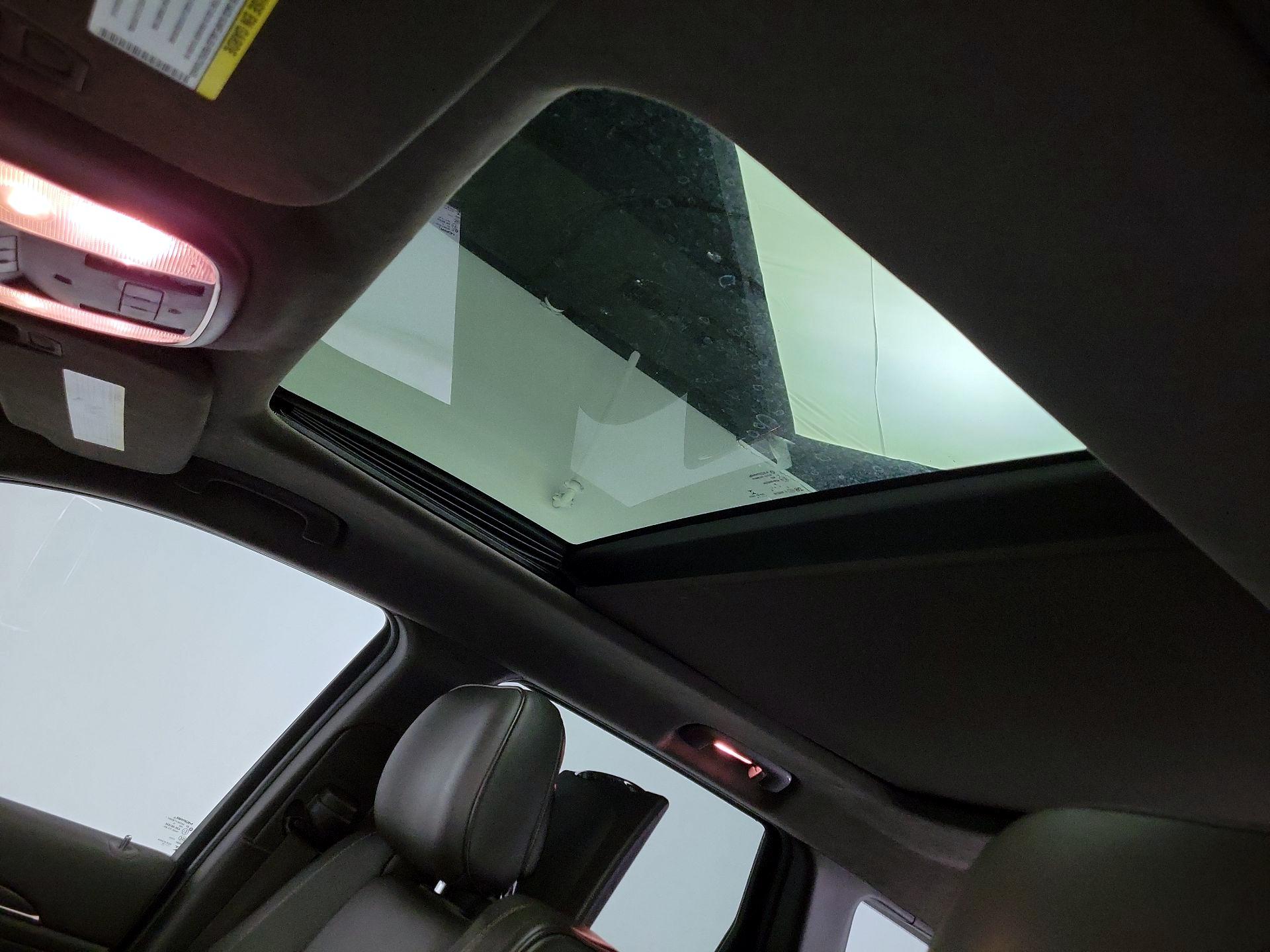 Thumbnail: 2014 Jeep Grand Cherokee - 20