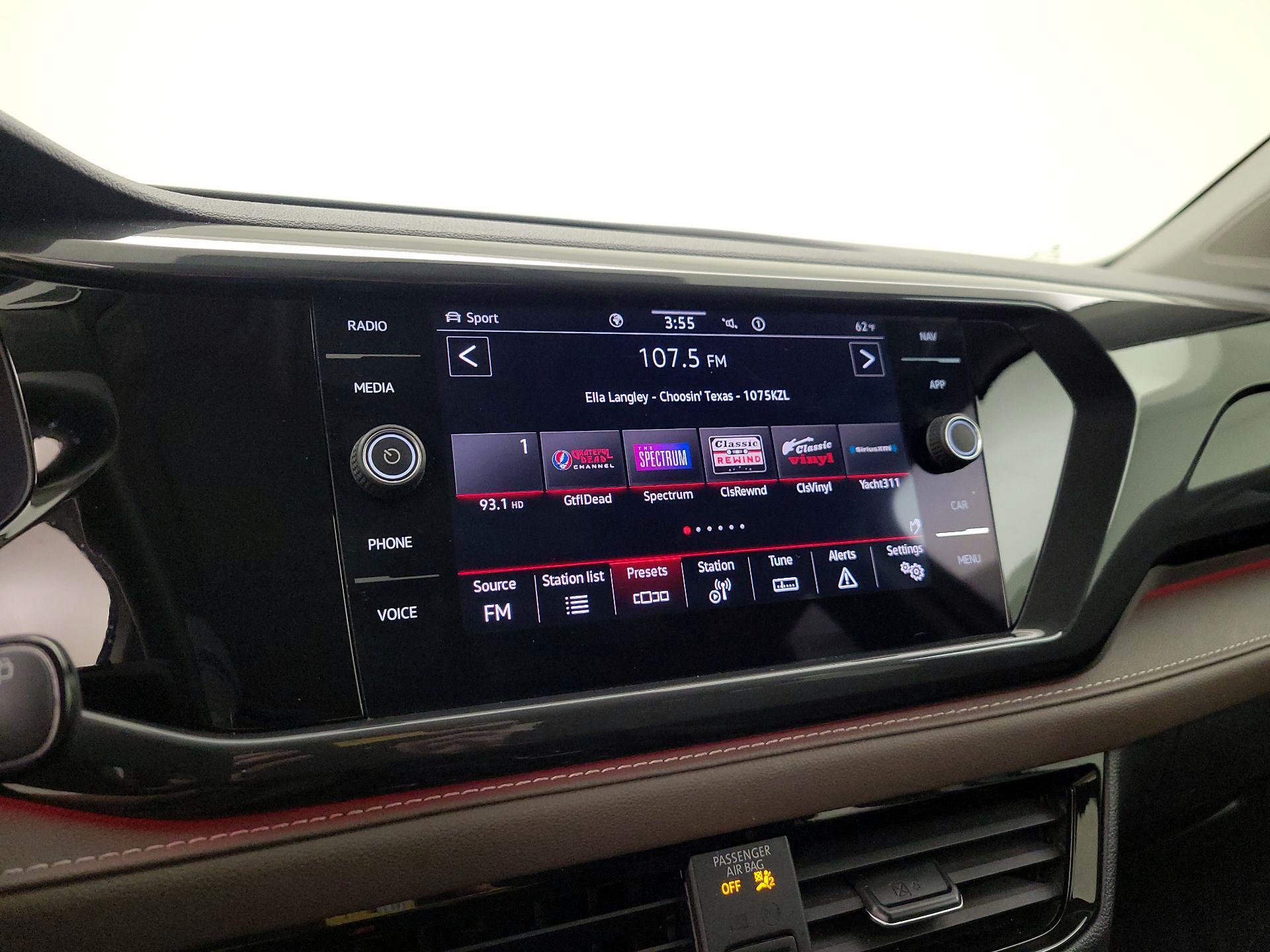 Thumbnail: 2023 Volkswagen Taos - 15