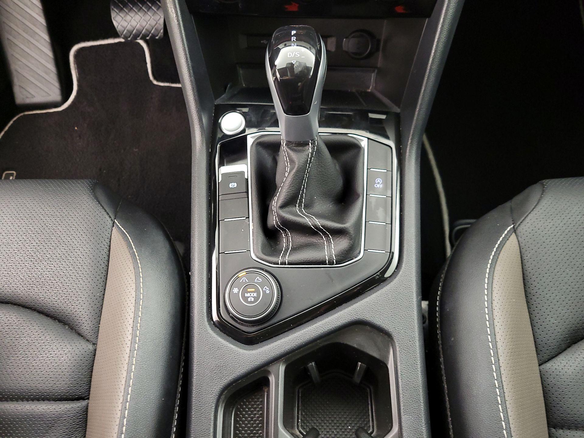 Thumbnail: 2023 Volkswagen Taos - 17