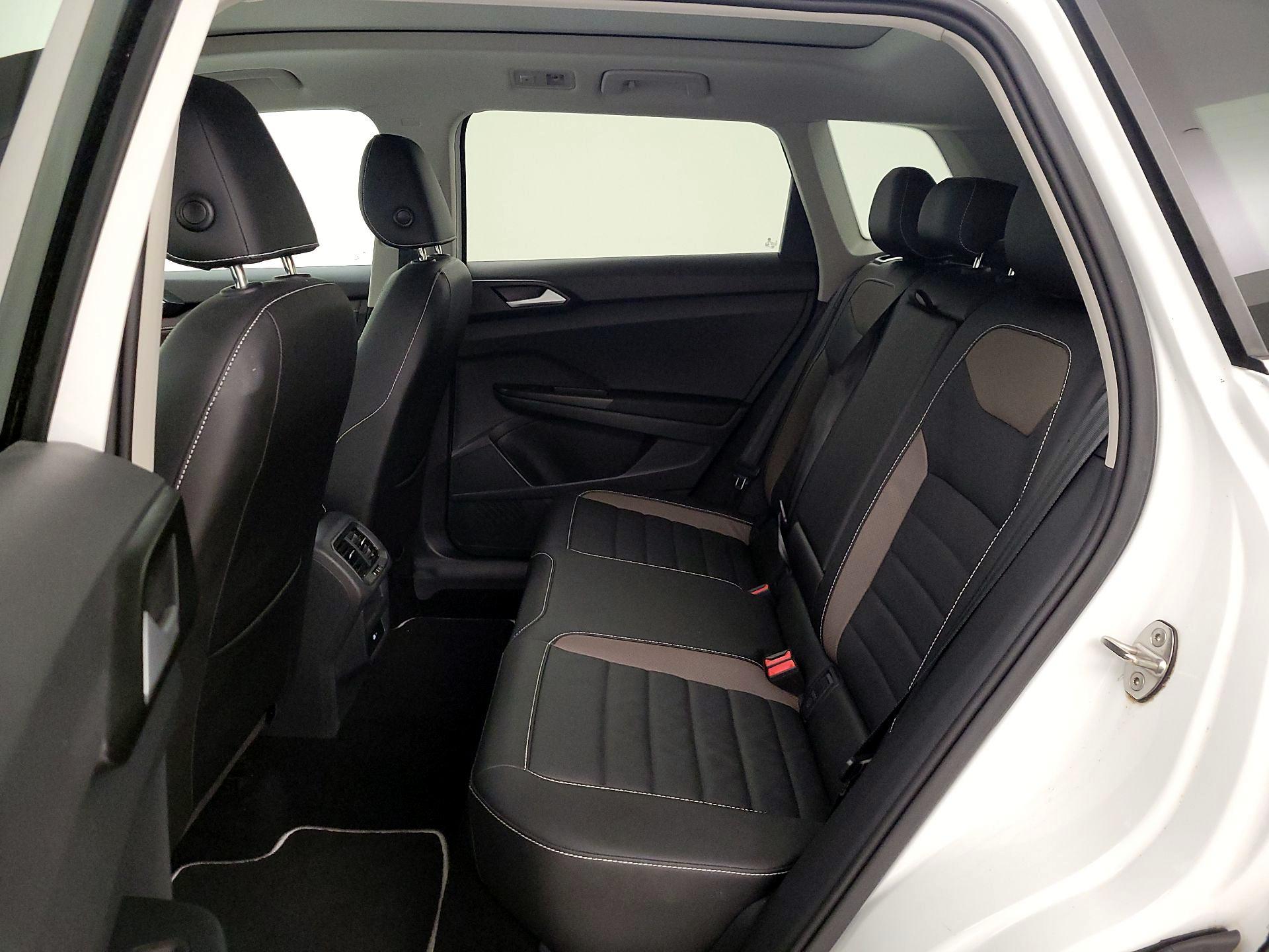 Thumbnail: 2023 Volkswagen Taos - 20