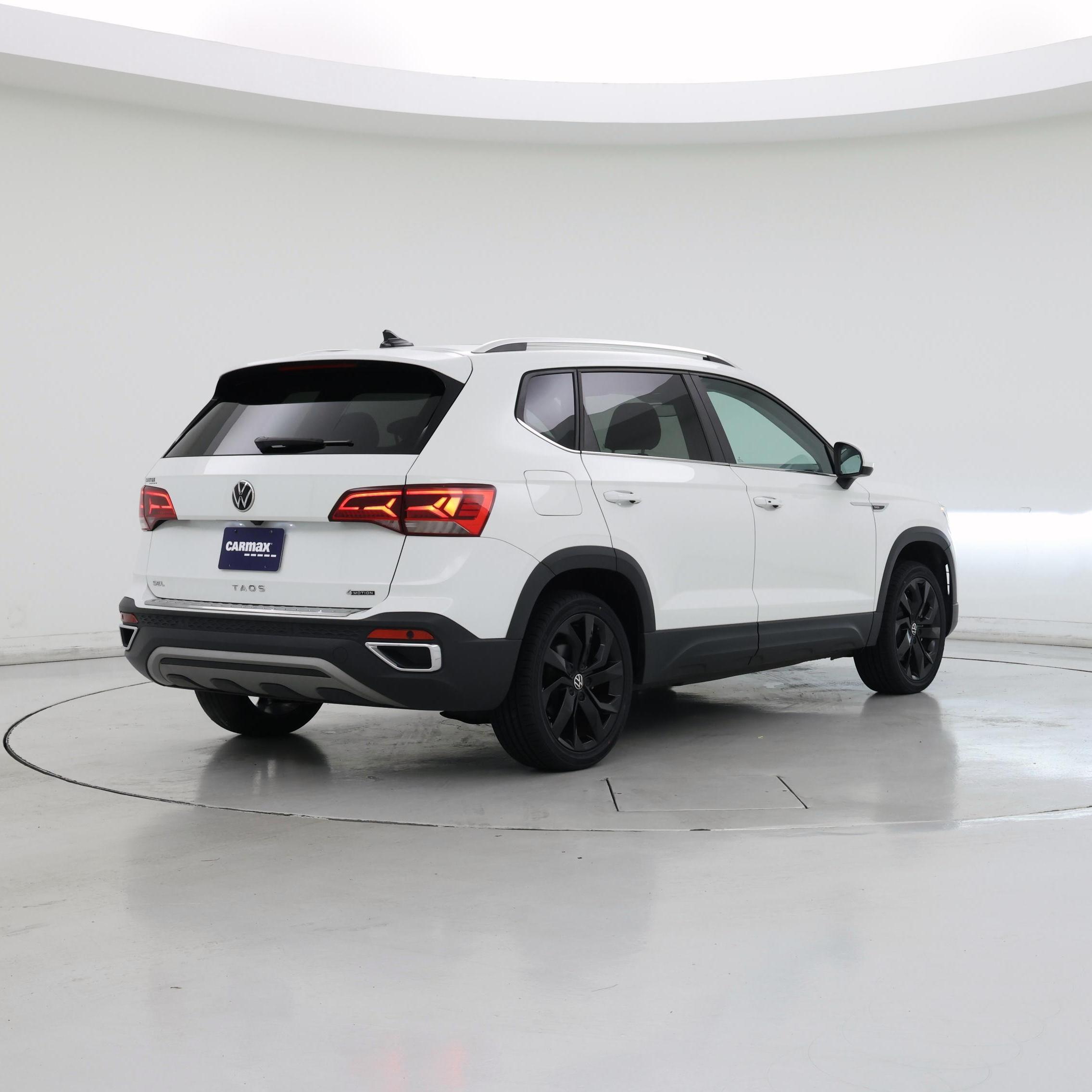 Thumbnail: 2023 Volkswagen Taos - 8