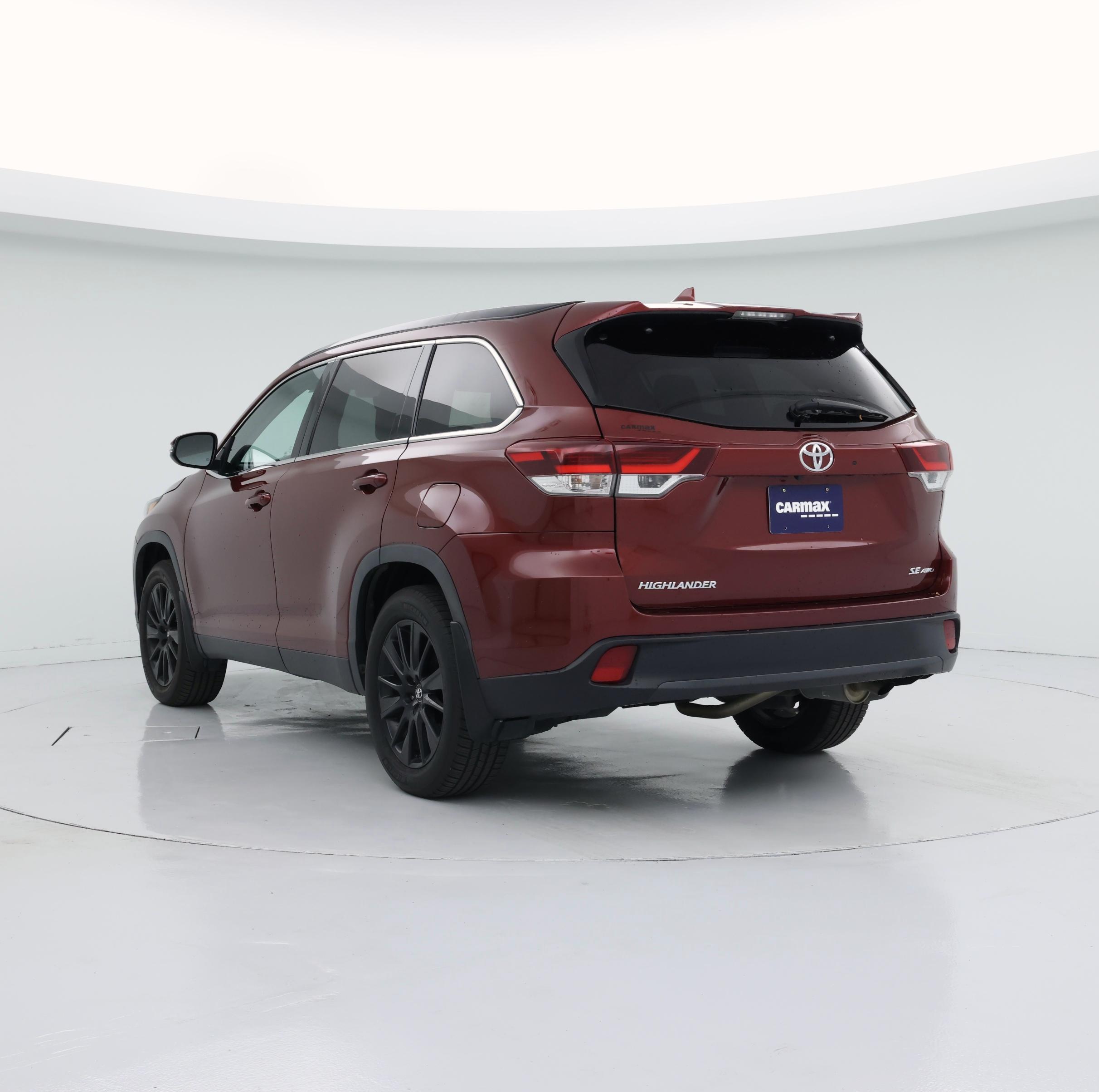 Thumbnail: 2019 Toyota Highlander - 2