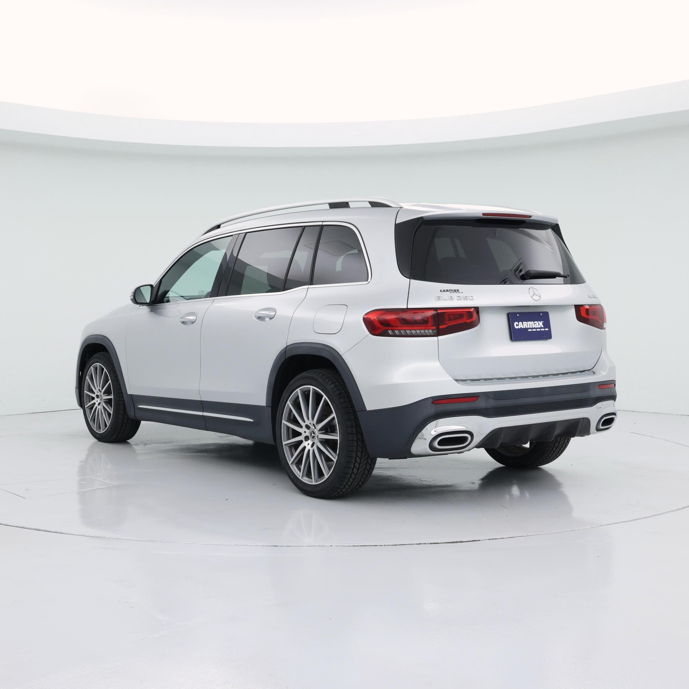 Thumbnail: 2021 Mercedes-Benz GLB - 2