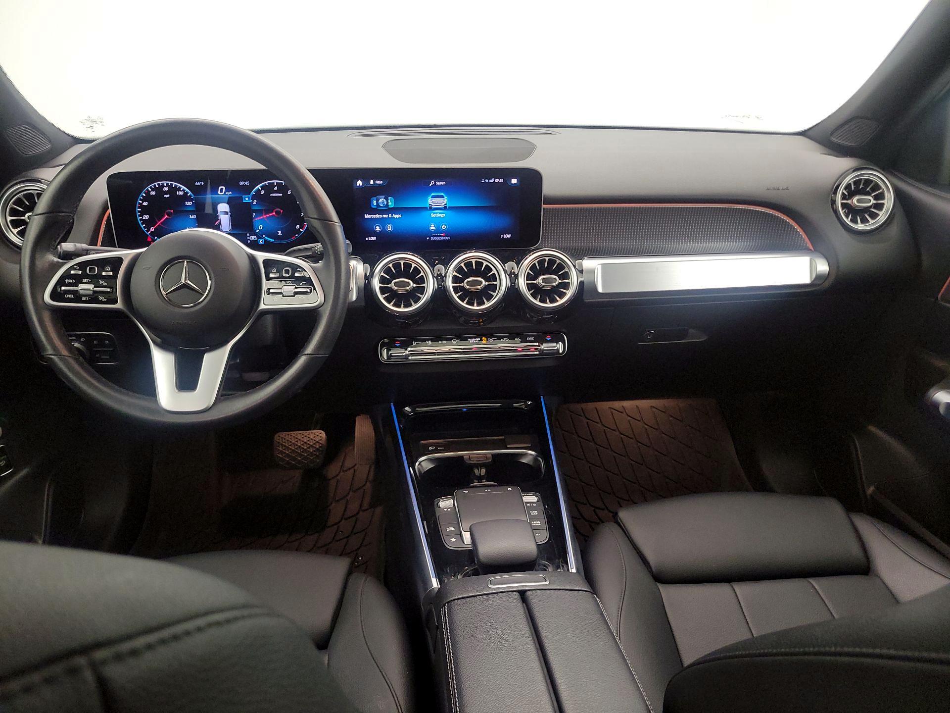 Thumbnail: 2021 Mercedes-Benz GLB - 9