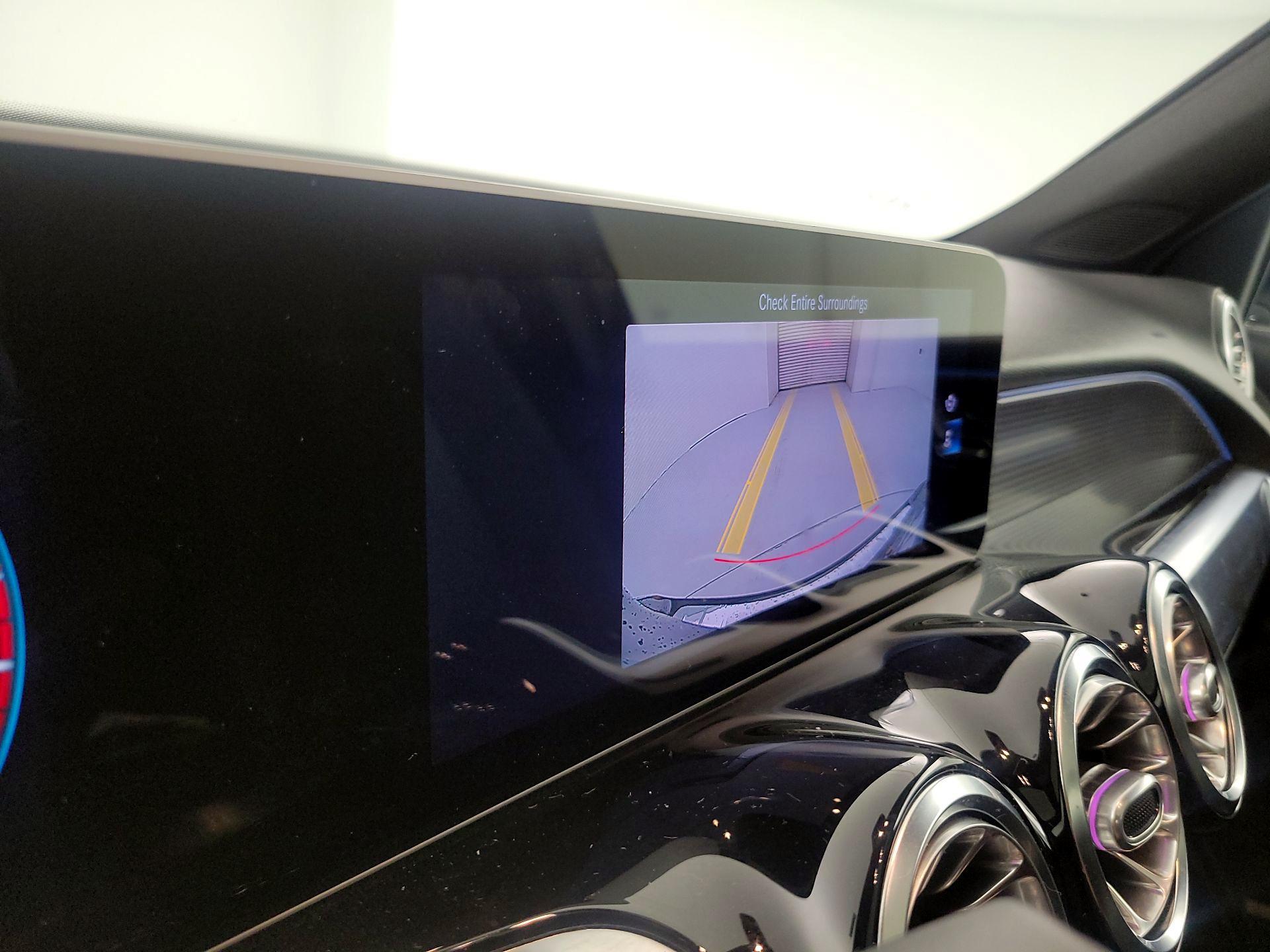 Thumbnail: 2021 Mercedes-Benz GLB - 14