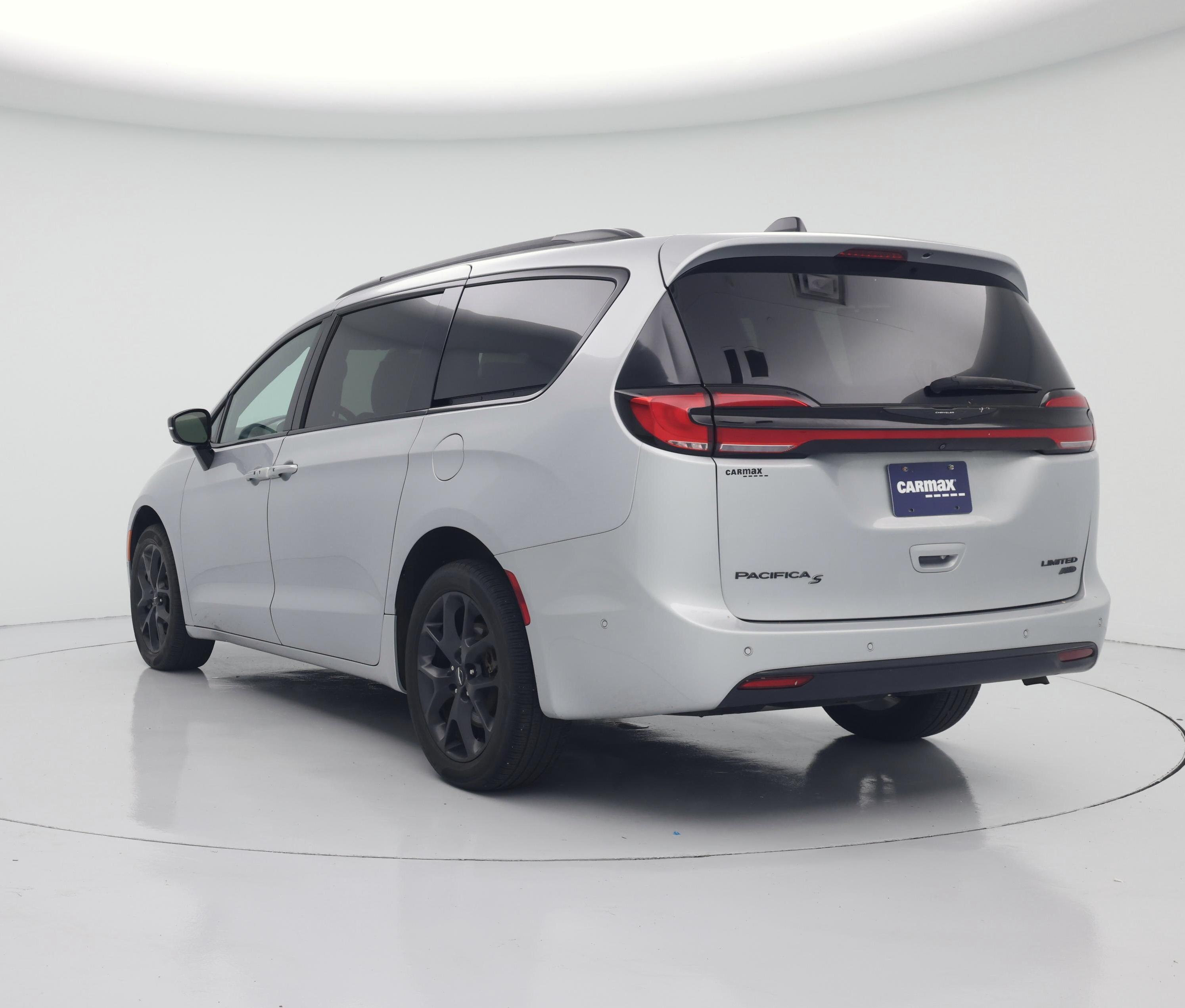 Thumbnail: 2023 Chrysler Pacifica - 2