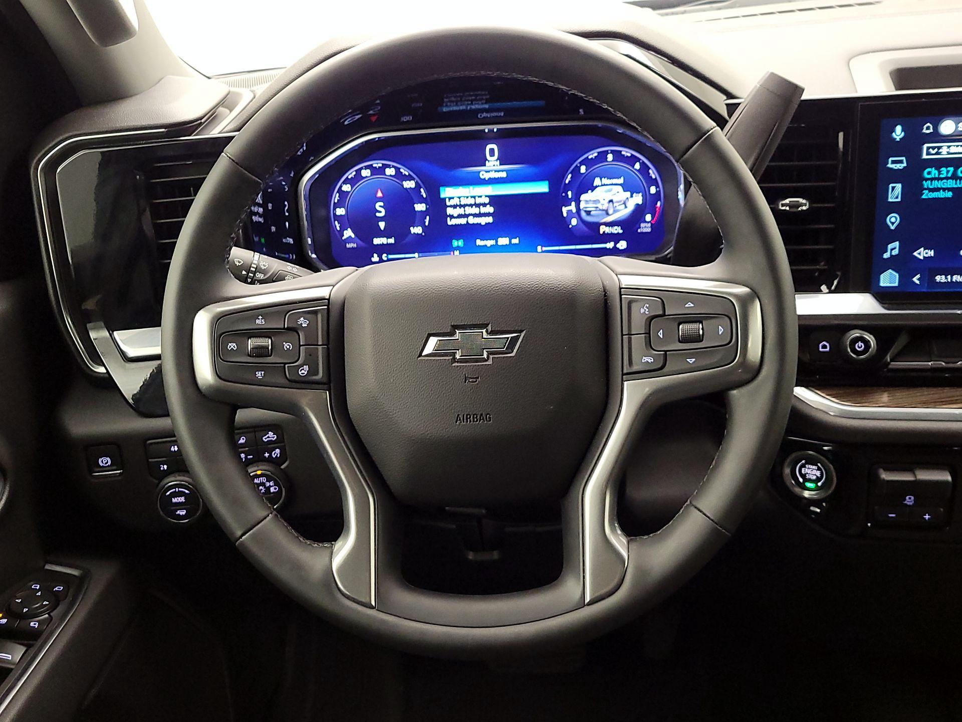 Thumbnail: 2026 Chevrolet Silverado 2500 - 10