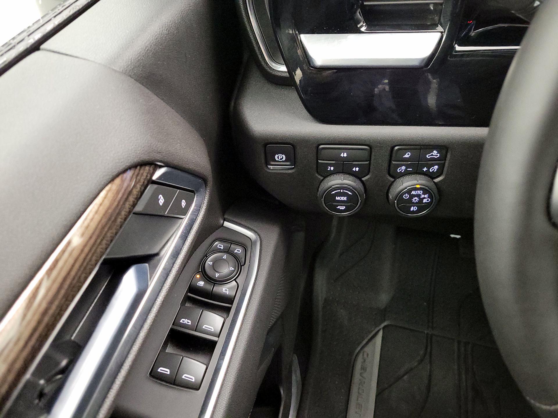 Thumbnail: 2026 Chevrolet Silverado 2500 - 13