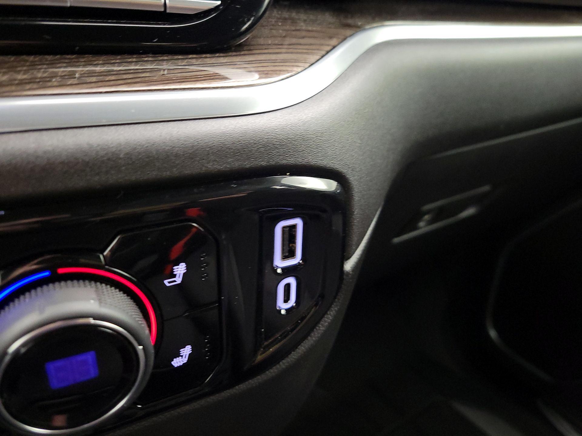 Thumbnail: 2026 Chevrolet Silverado 2500 - 19