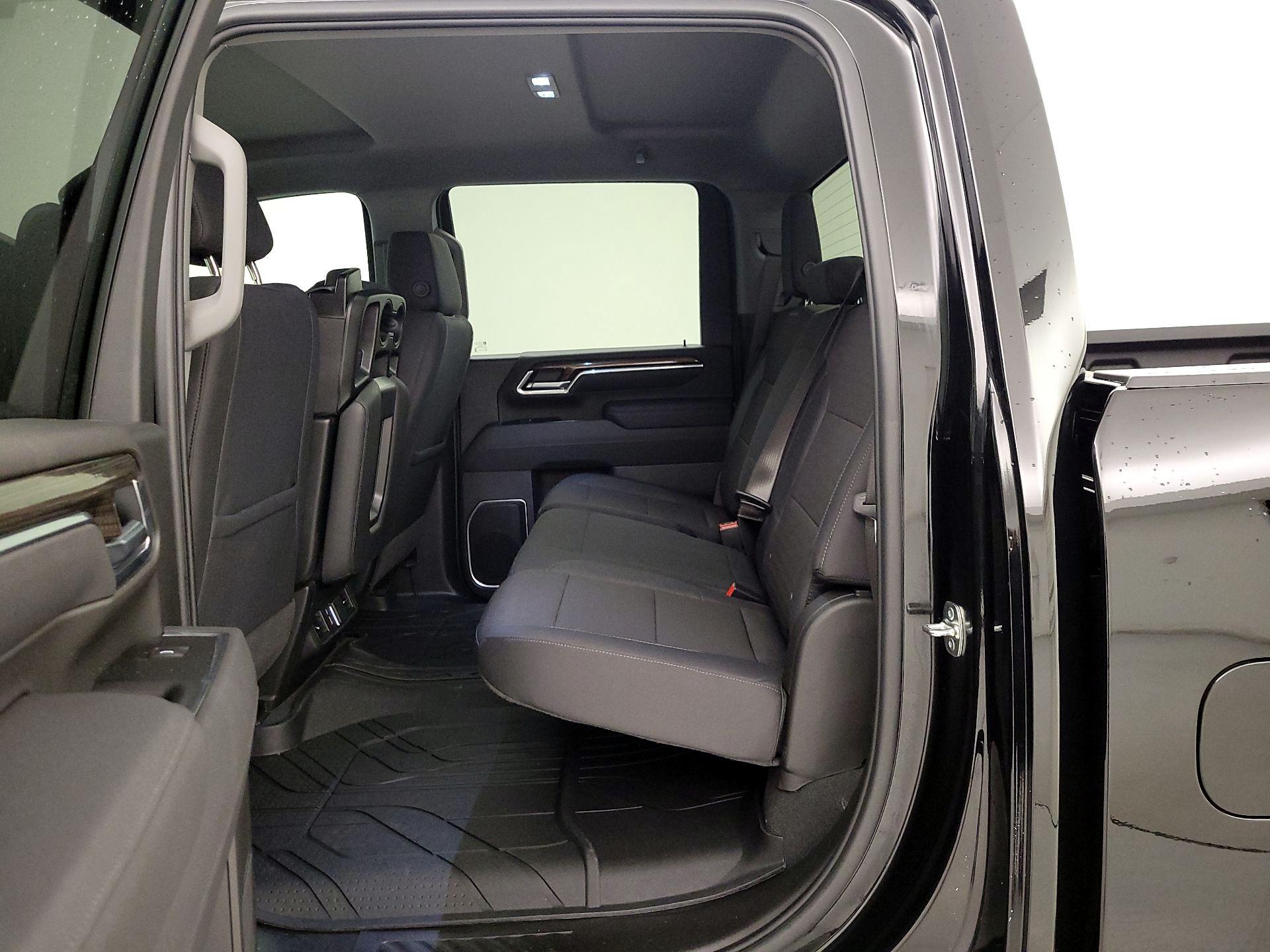 Thumbnail: 2026 Chevrolet Silverado 2500 - 20