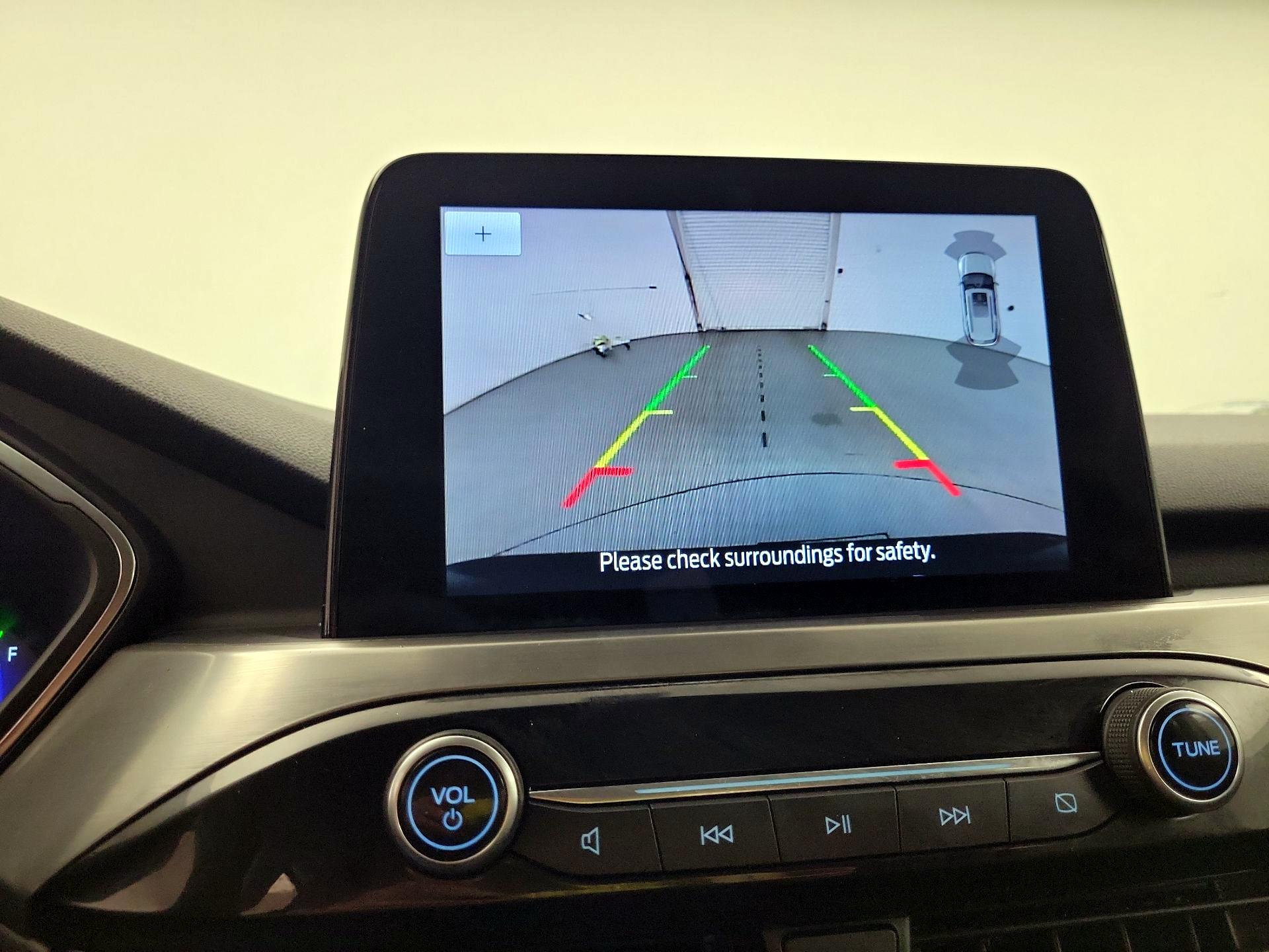 Thumbnail: 2022 Ford Escape - 15