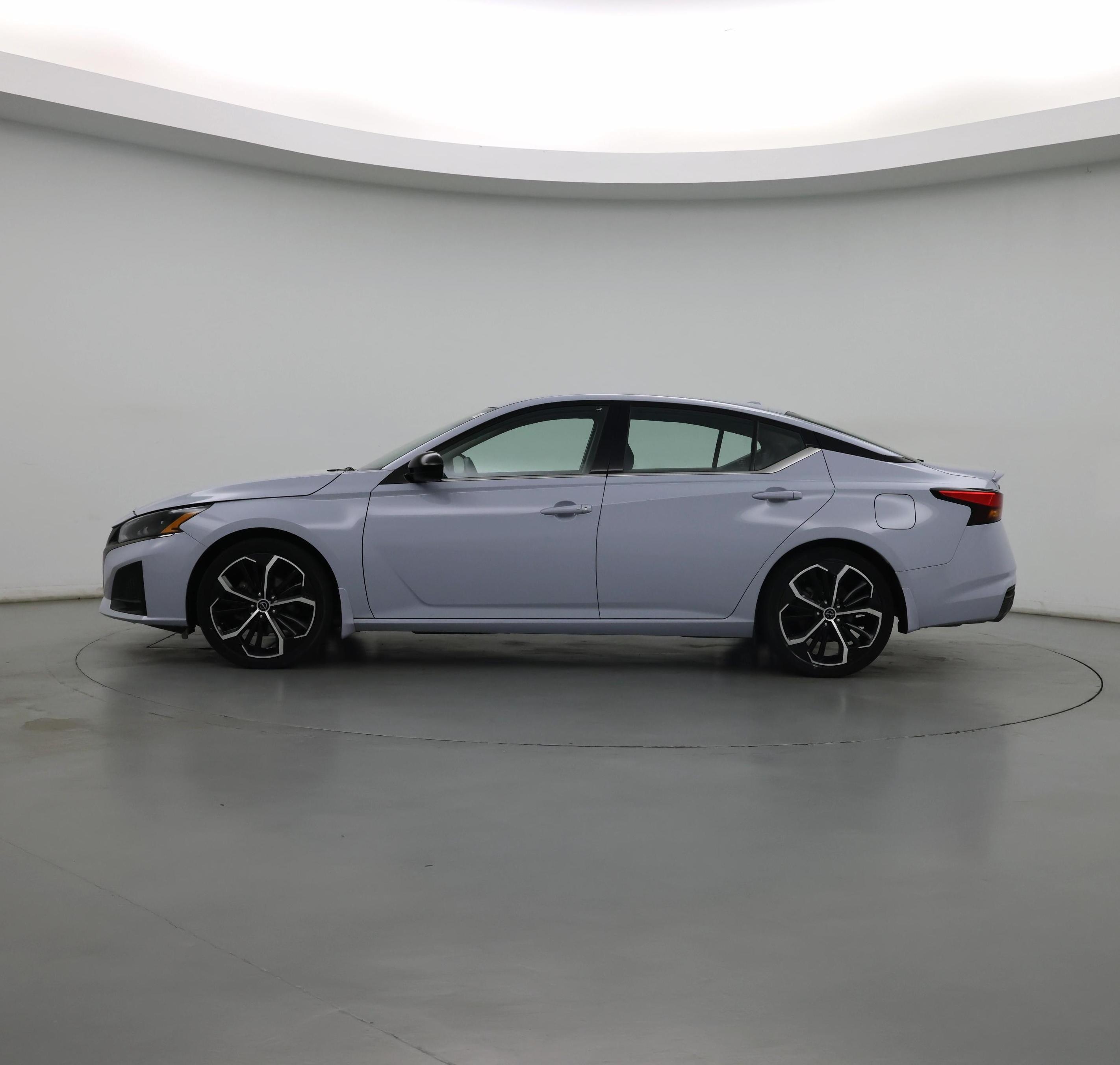 Thumbnail: 2023 Nissan Altima - 3