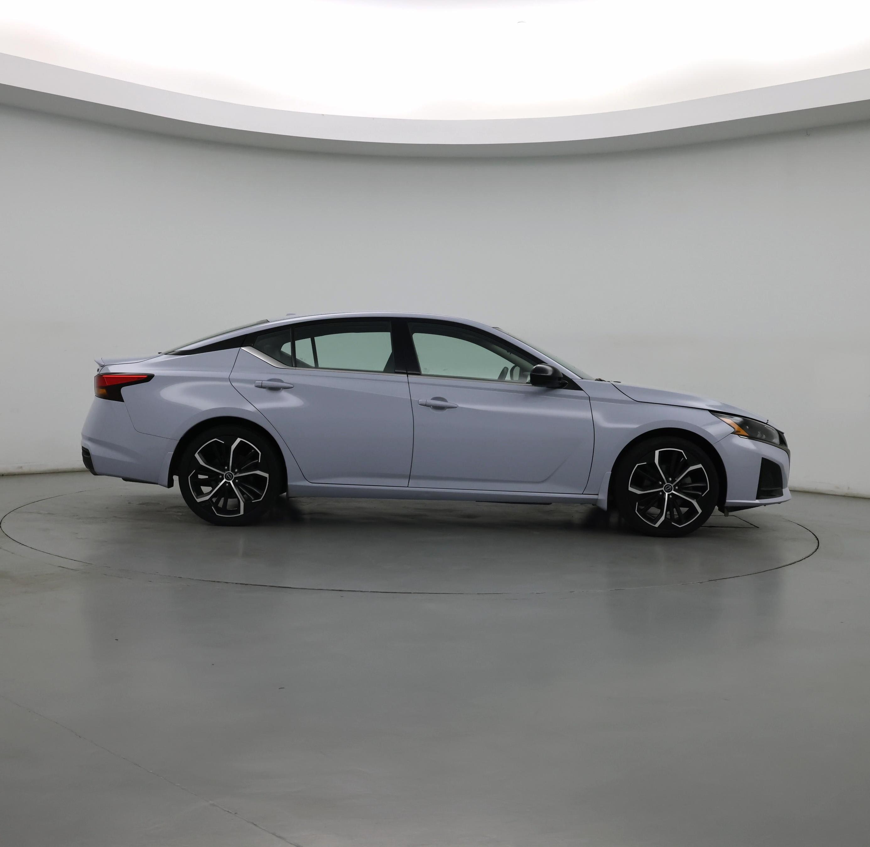 Thumbnail: 2023 Nissan Altima - 7