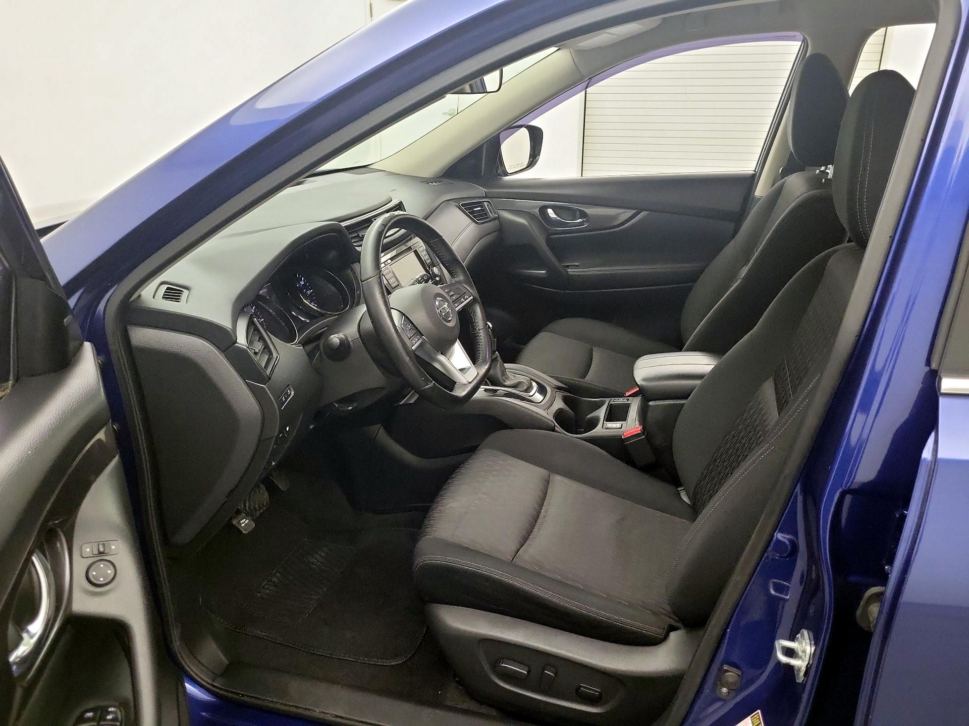 Thumbnail: 2020 Nissan Rogue - 11