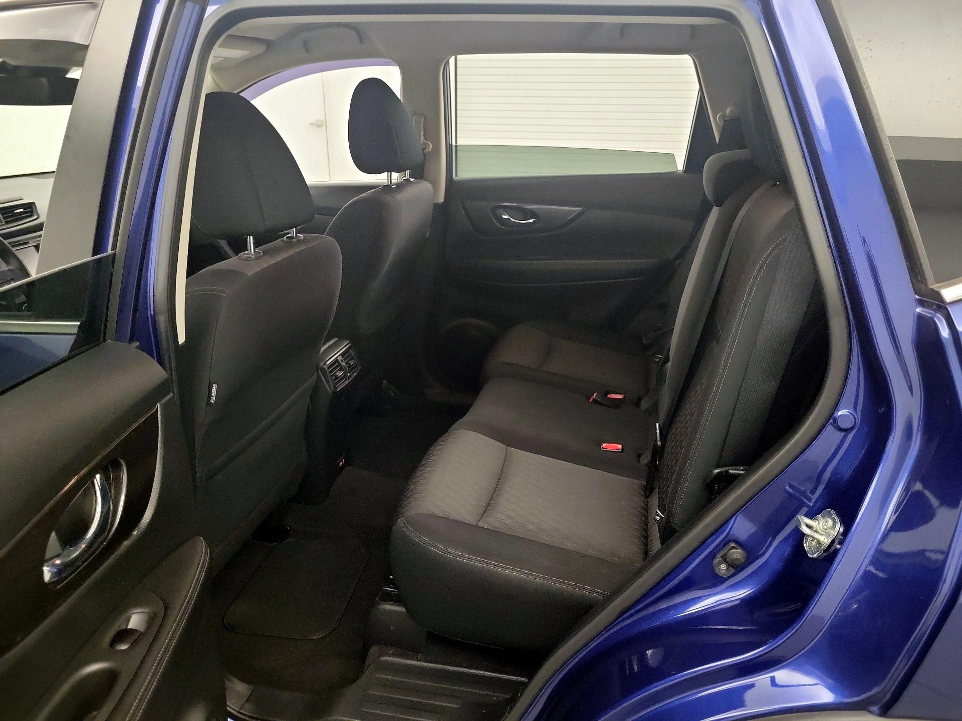 Thumbnail: 2020 Nissan Rogue - 19