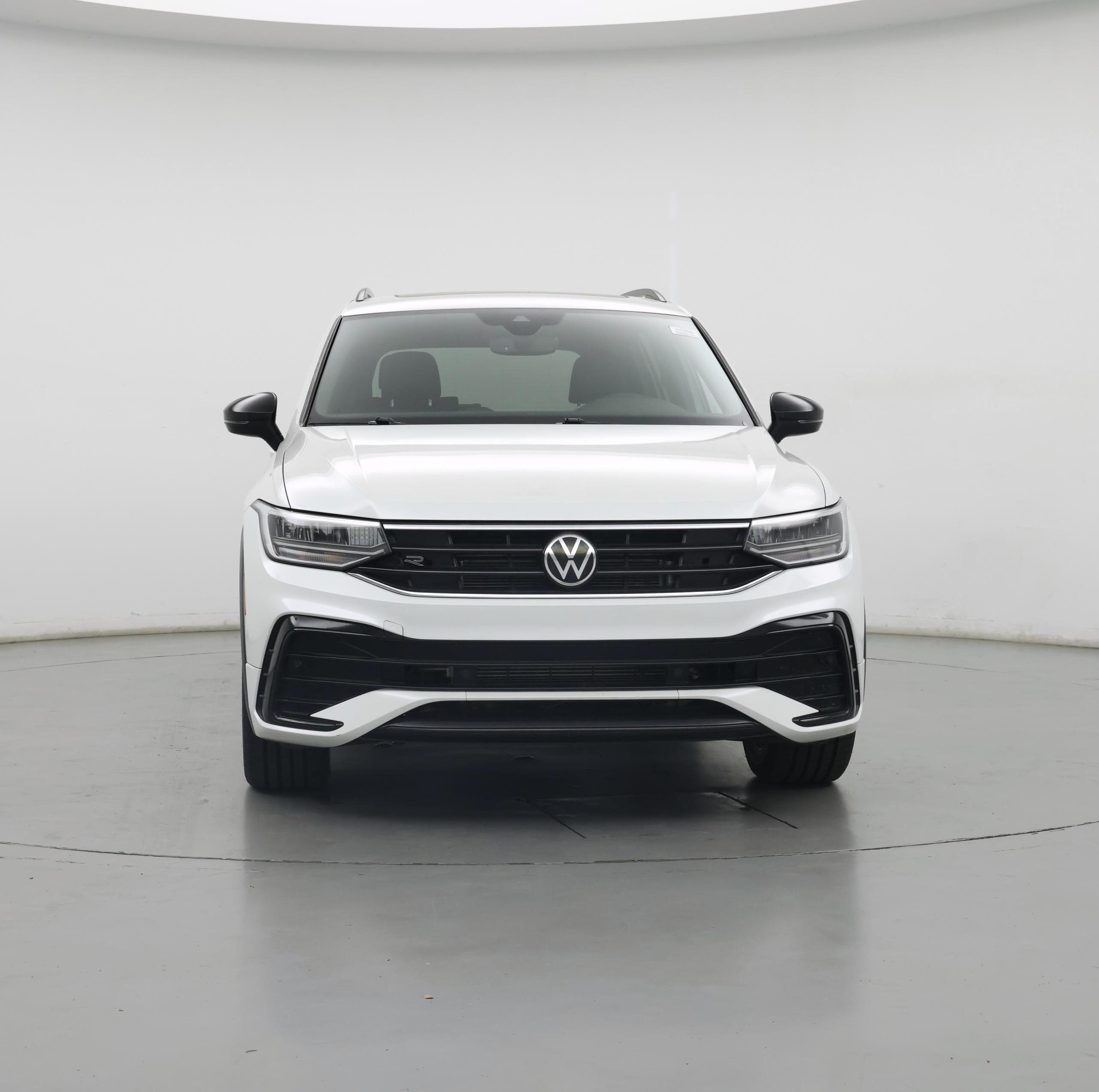 Thumbnail: 2023 Volkswagen Tiguan - 5