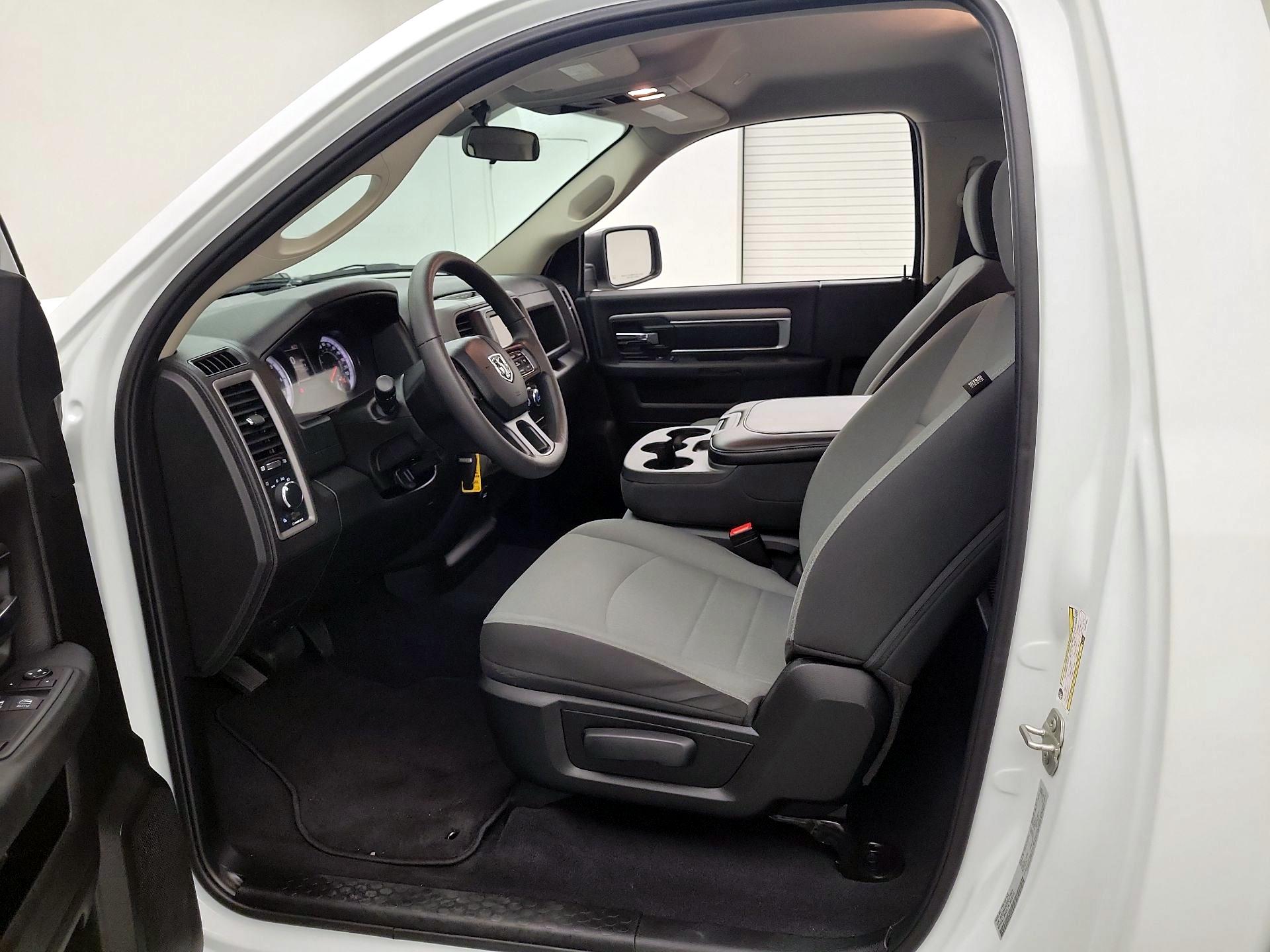 Thumbnail: 2023 RAM 1500 Classic - 11