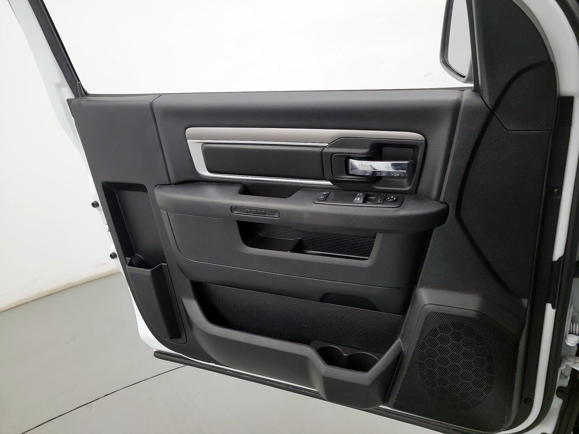 Thumbnail: 2023 RAM 1500 Classic - 12