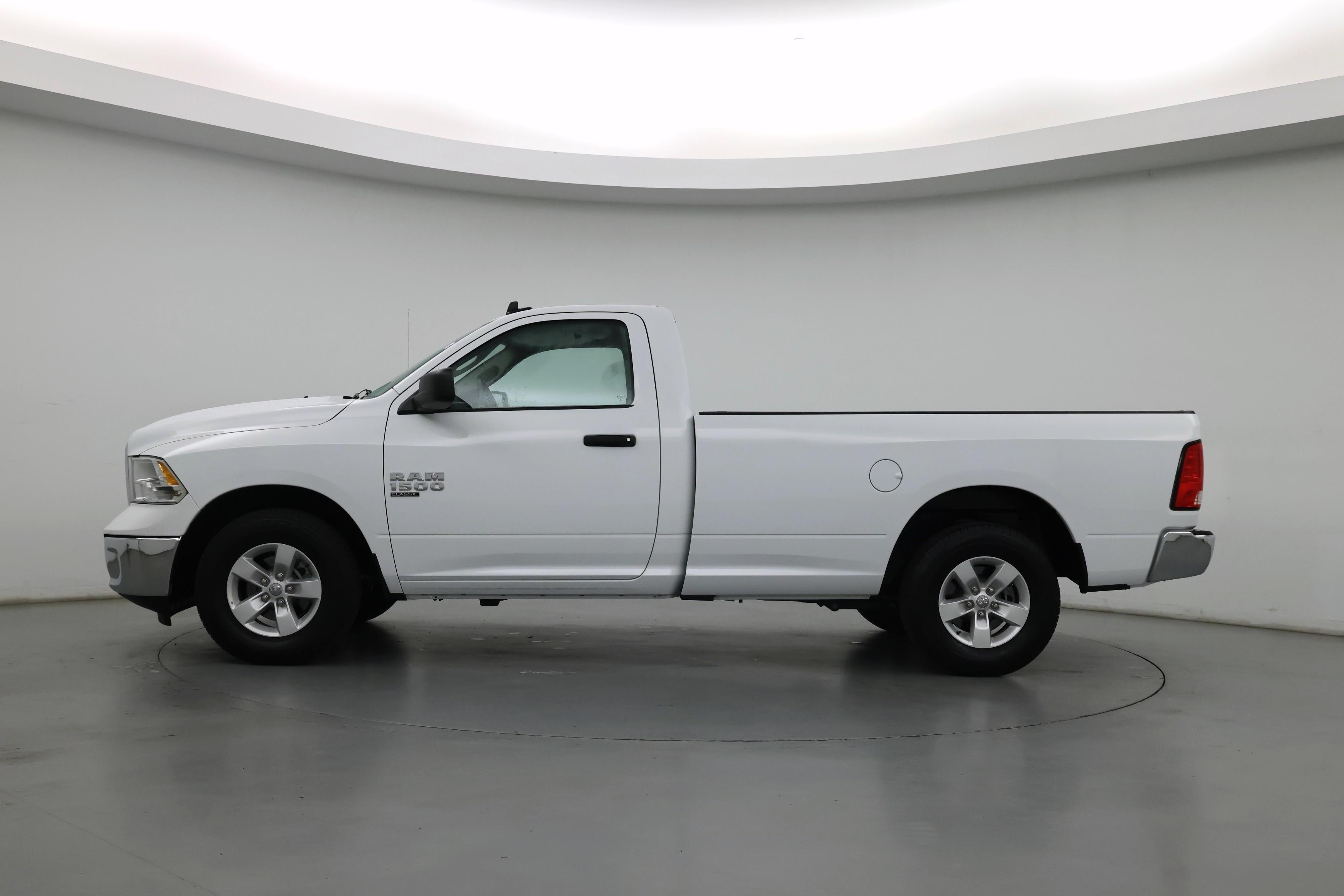 Thumbnail: 2023 RAM 1500 Classic - 3