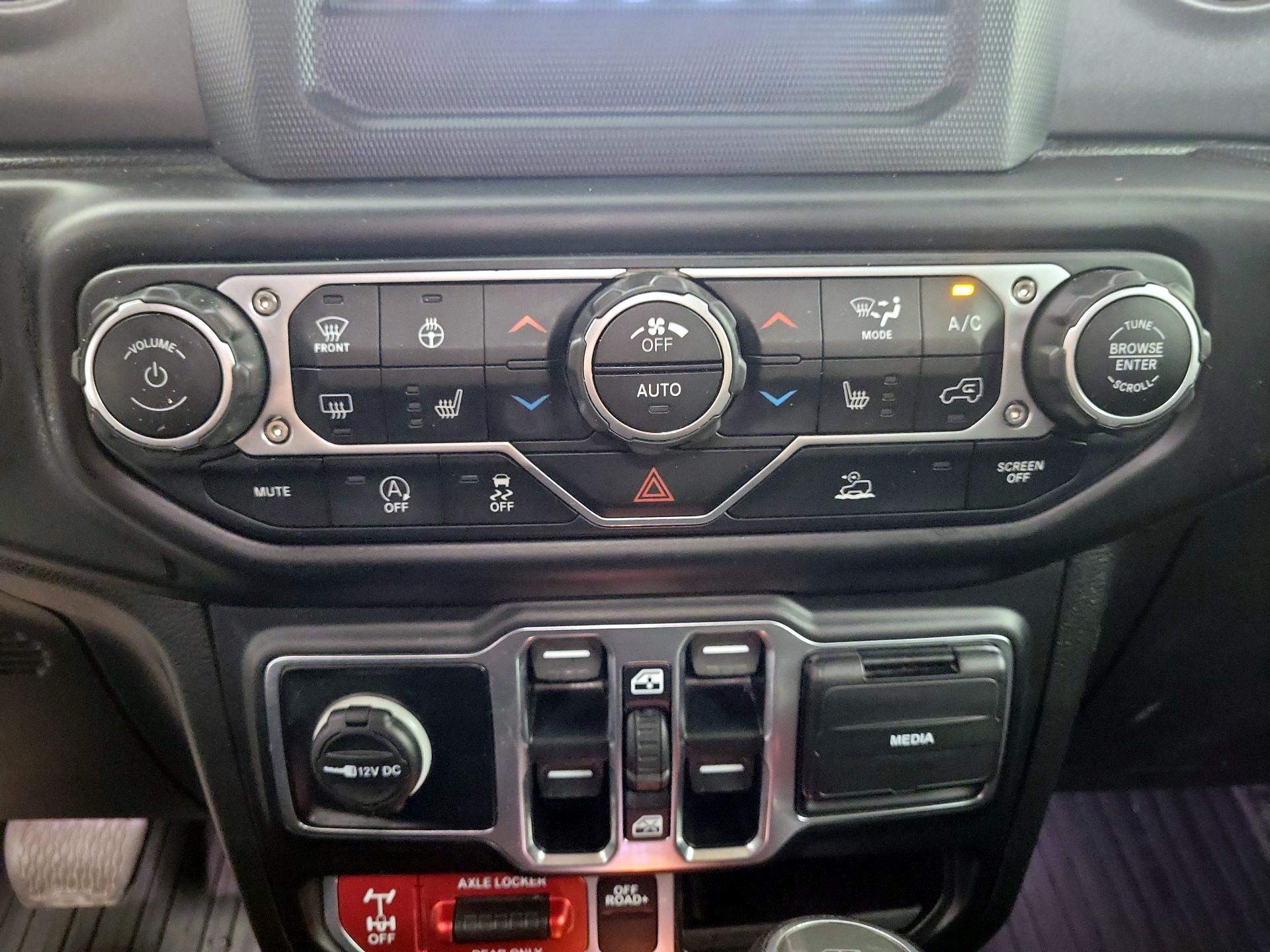 Thumbnail: 2021 Jeep Gladiator - 16