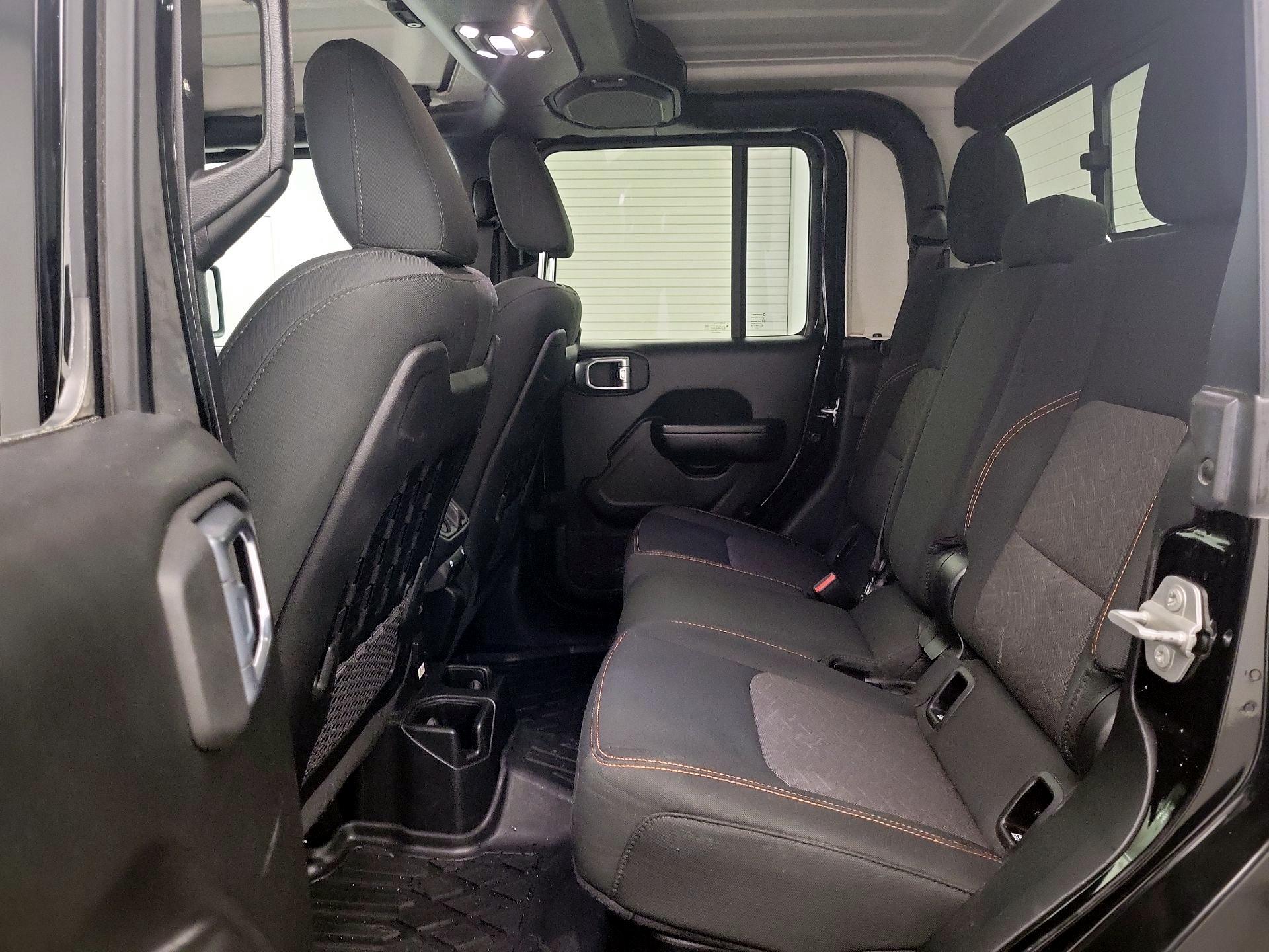Thumbnail: 2021 Jeep Gladiator - 19