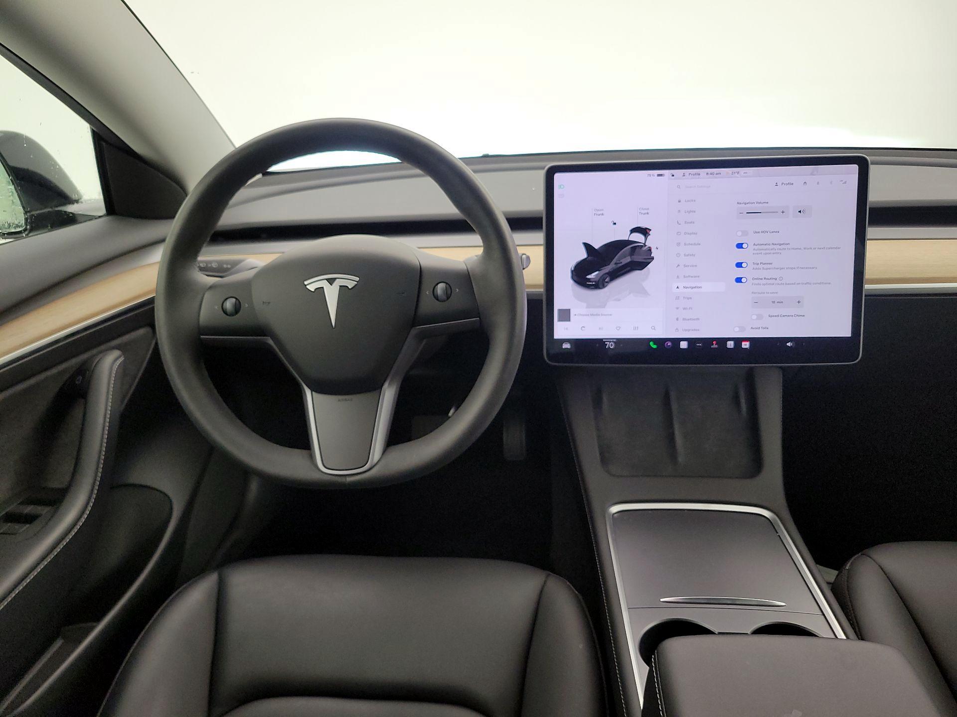 Thumbnail: 2023 Tesla Model 3 - 10