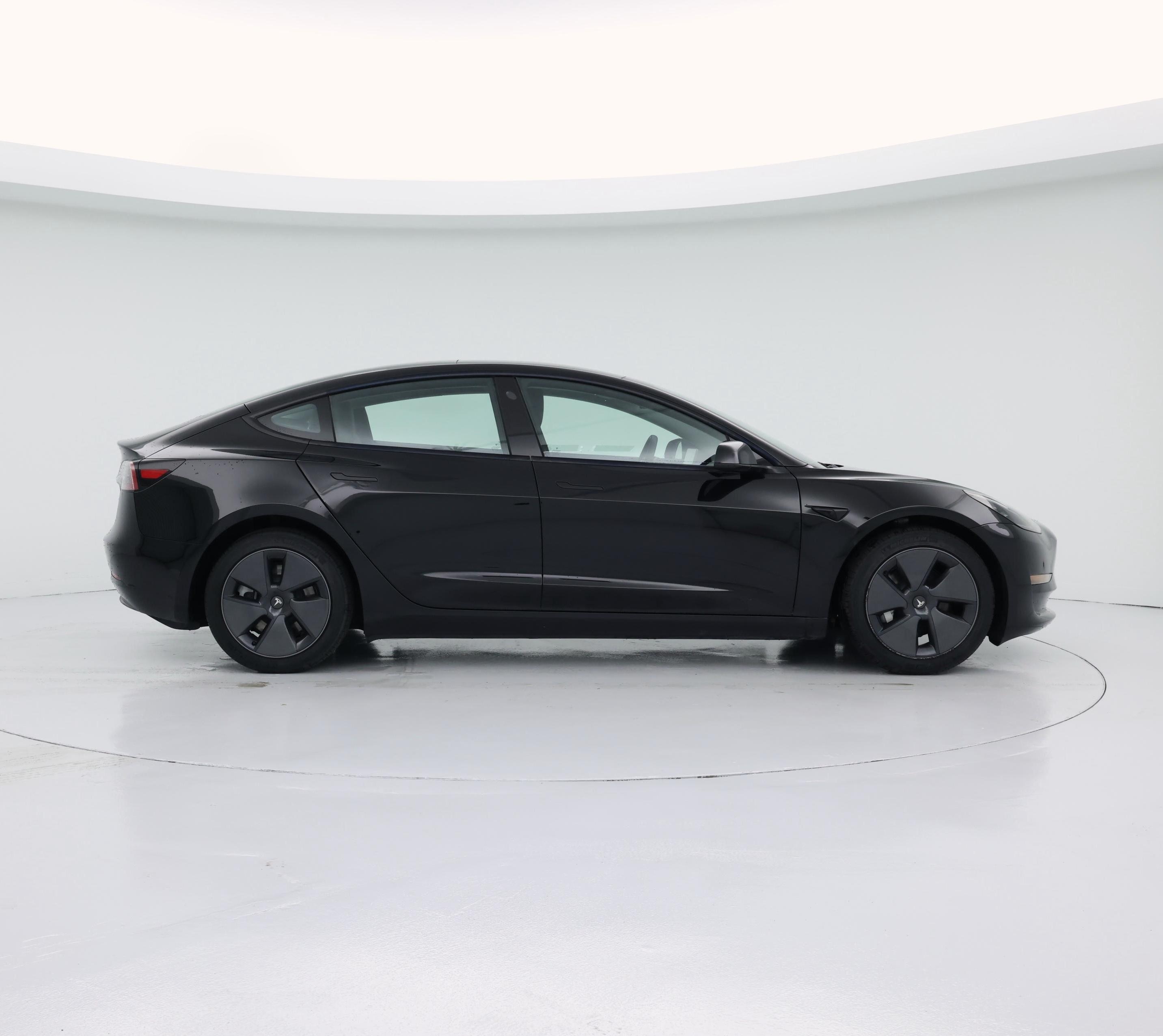 Thumbnail: 2023 Tesla Model 3 - 7