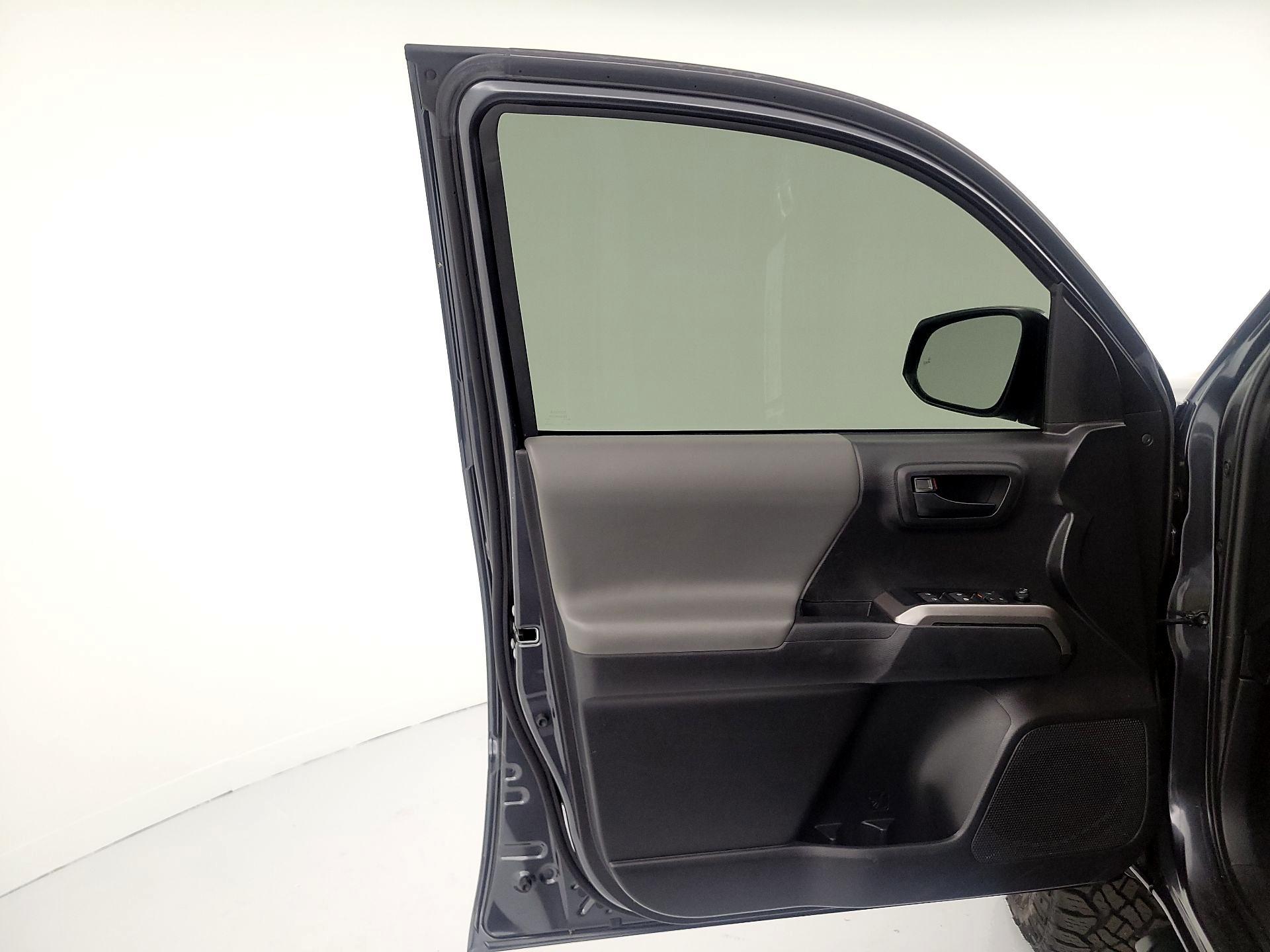 Thumbnail: 2023 Toyota Tacoma - 12