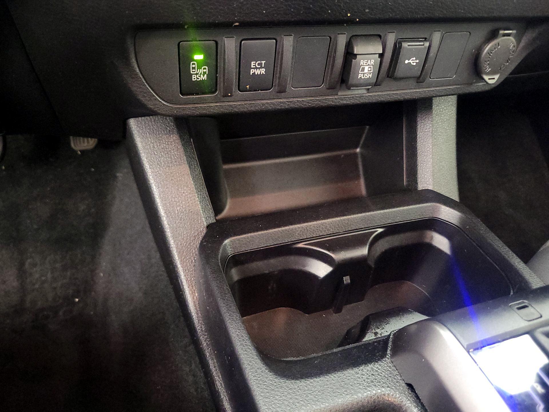 Thumbnail: 2023 Toyota Tacoma - 18