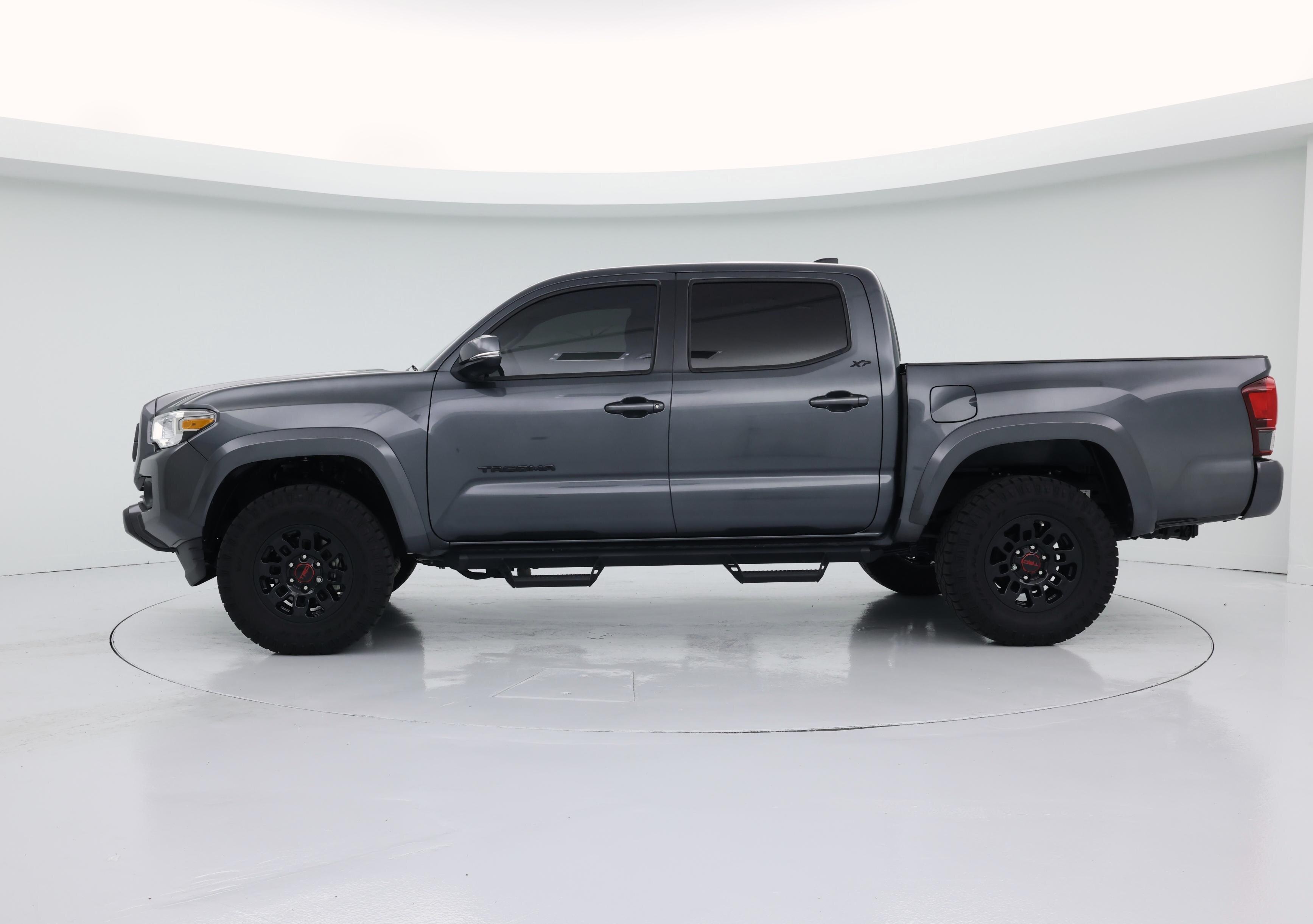 Thumbnail: 2023 Toyota Tacoma - 3