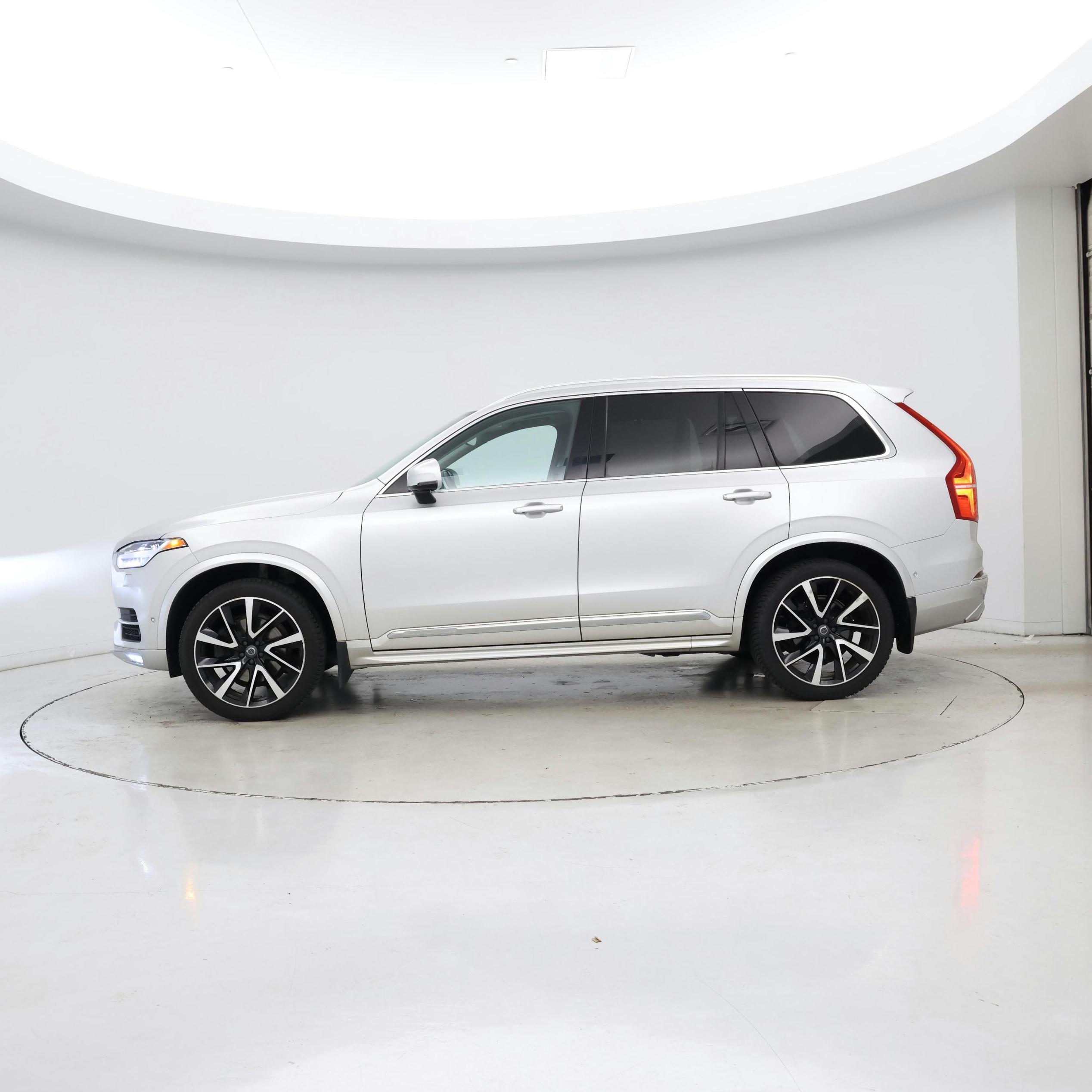 Thumbnail: 2019 Volvo XC90 - 3