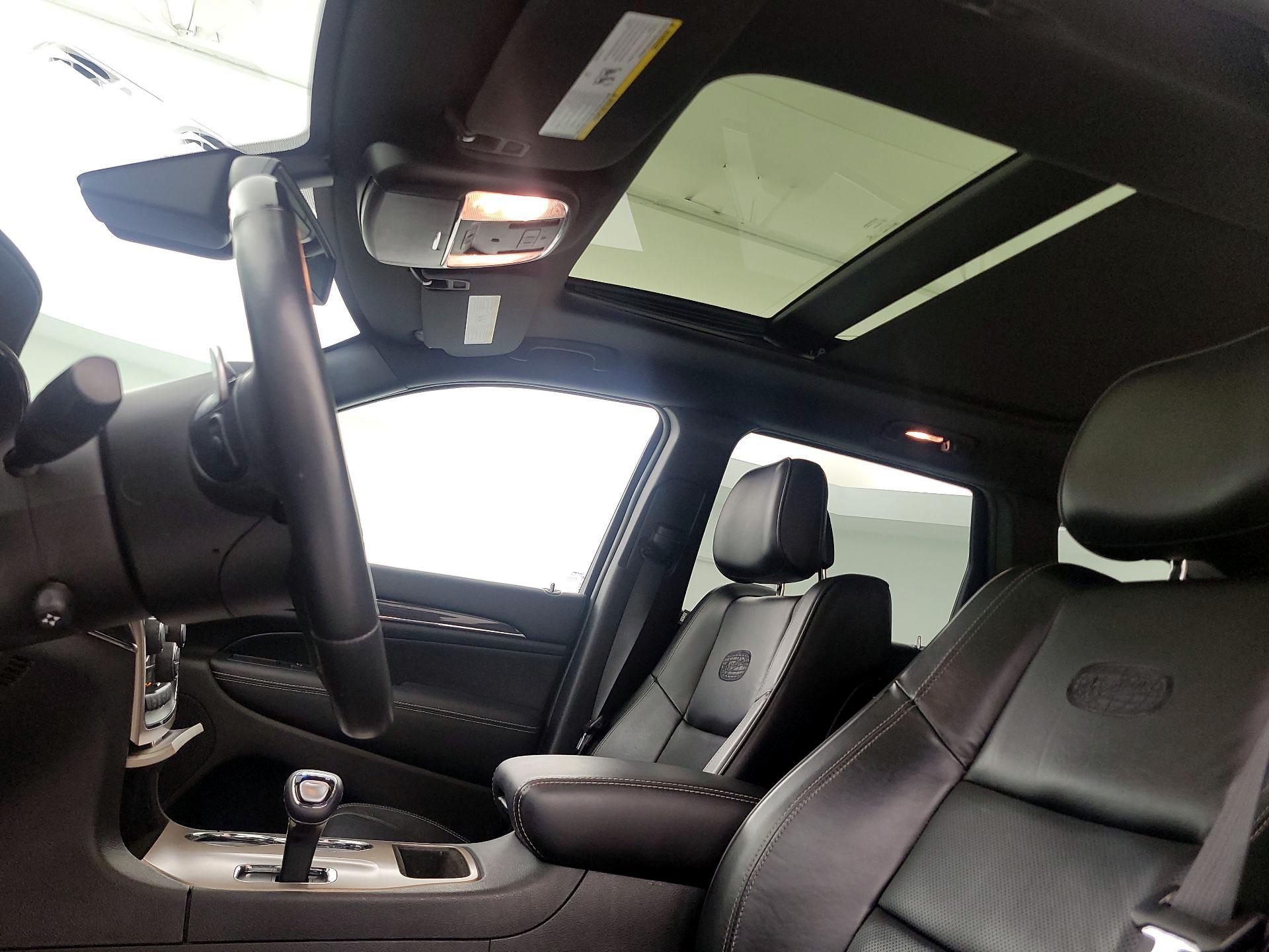 Thumbnail: 2015 Jeep Grand Cherokee - 20