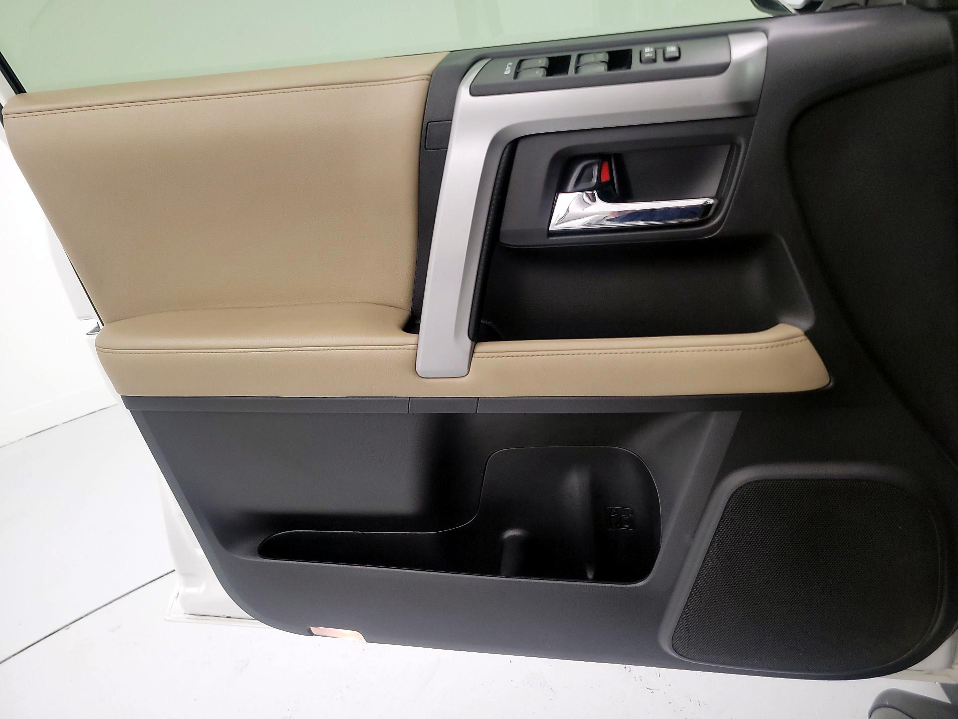 Thumbnail: 2019 Toyota 4Runner - 12