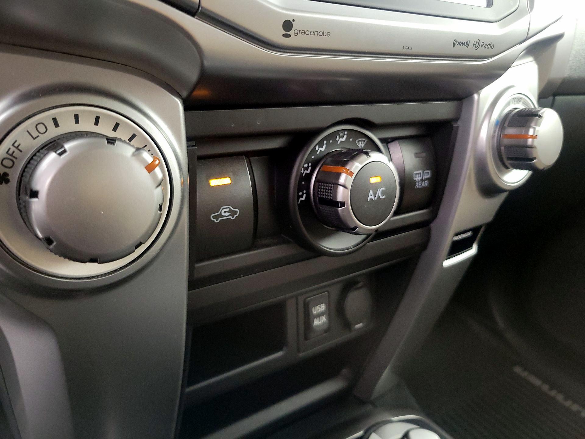 Thumbnail: 2019 Toyota 4Runner - 17