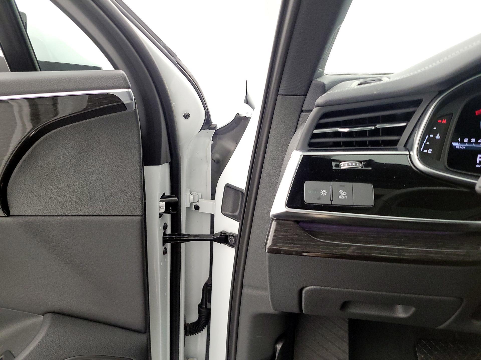 Thumbnail: 2025 Audi Q7 - 13