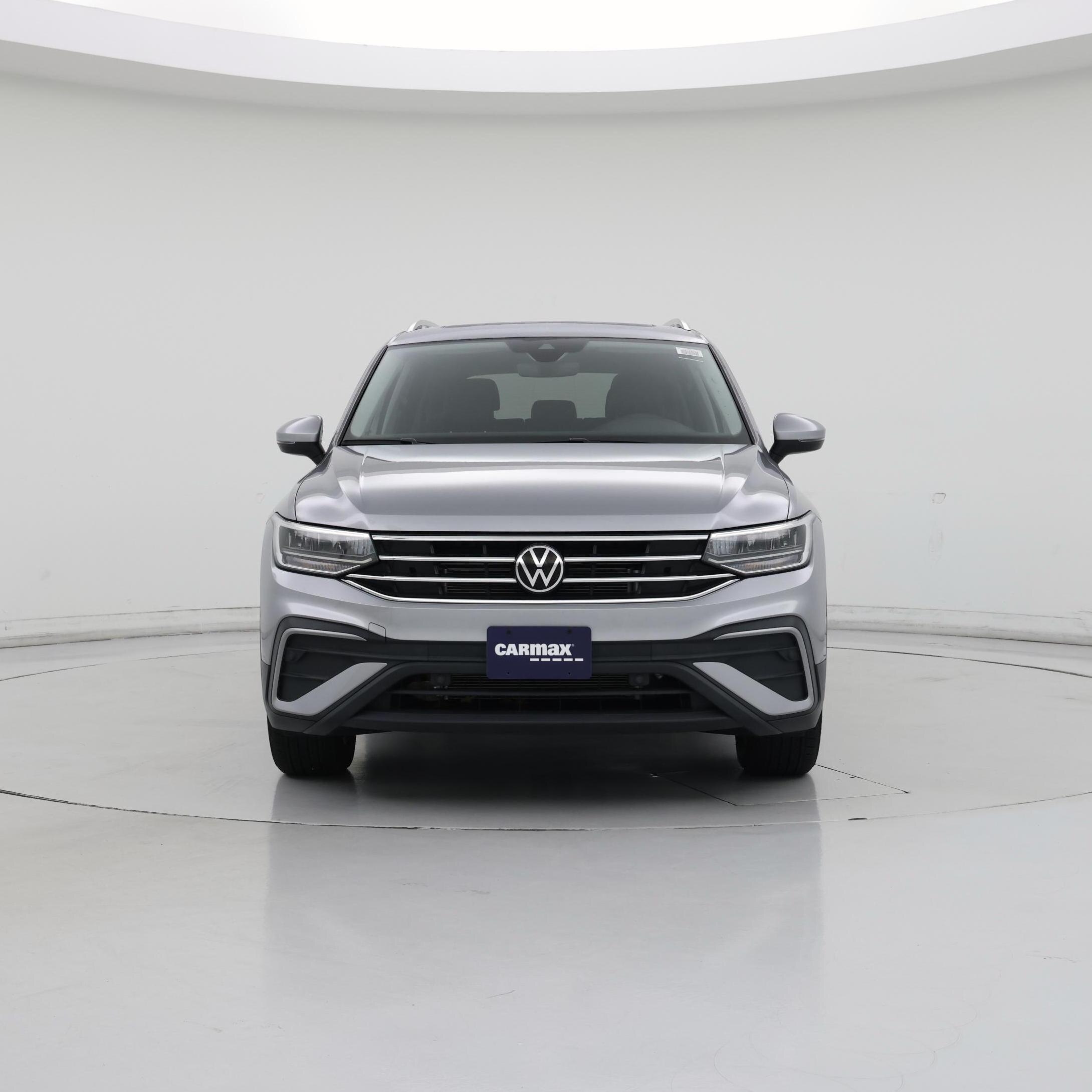 Thumbnail: 2023 Volkswagen Tiguan - 5
