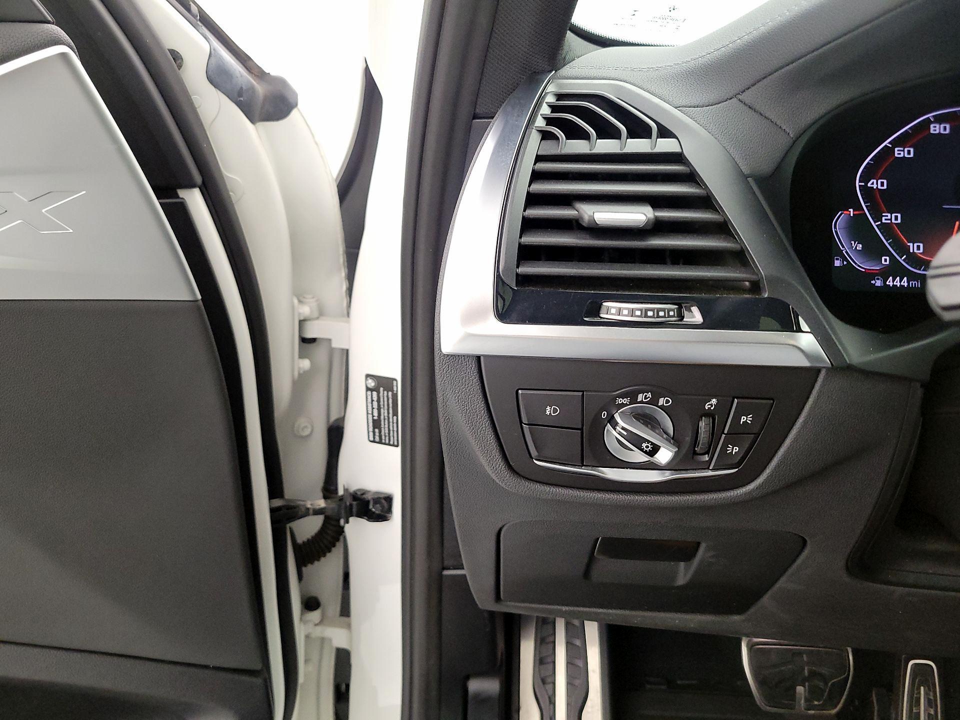 Thumbnail: 2020 BMW X4 - 13