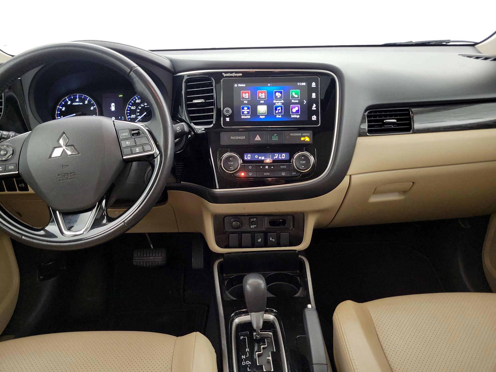 Thumbnail: 2018 Mitsubishi Outlander - 9