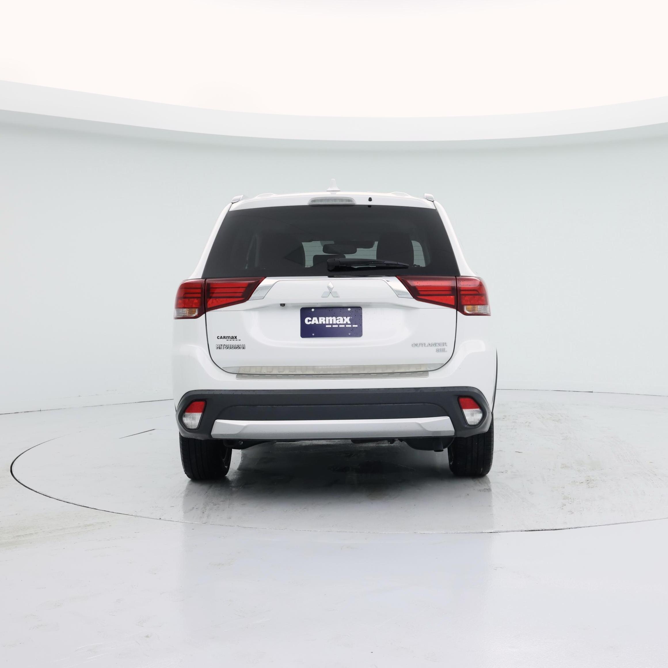 Thumbnail: 2018 Mitsubishi Outlander - 6