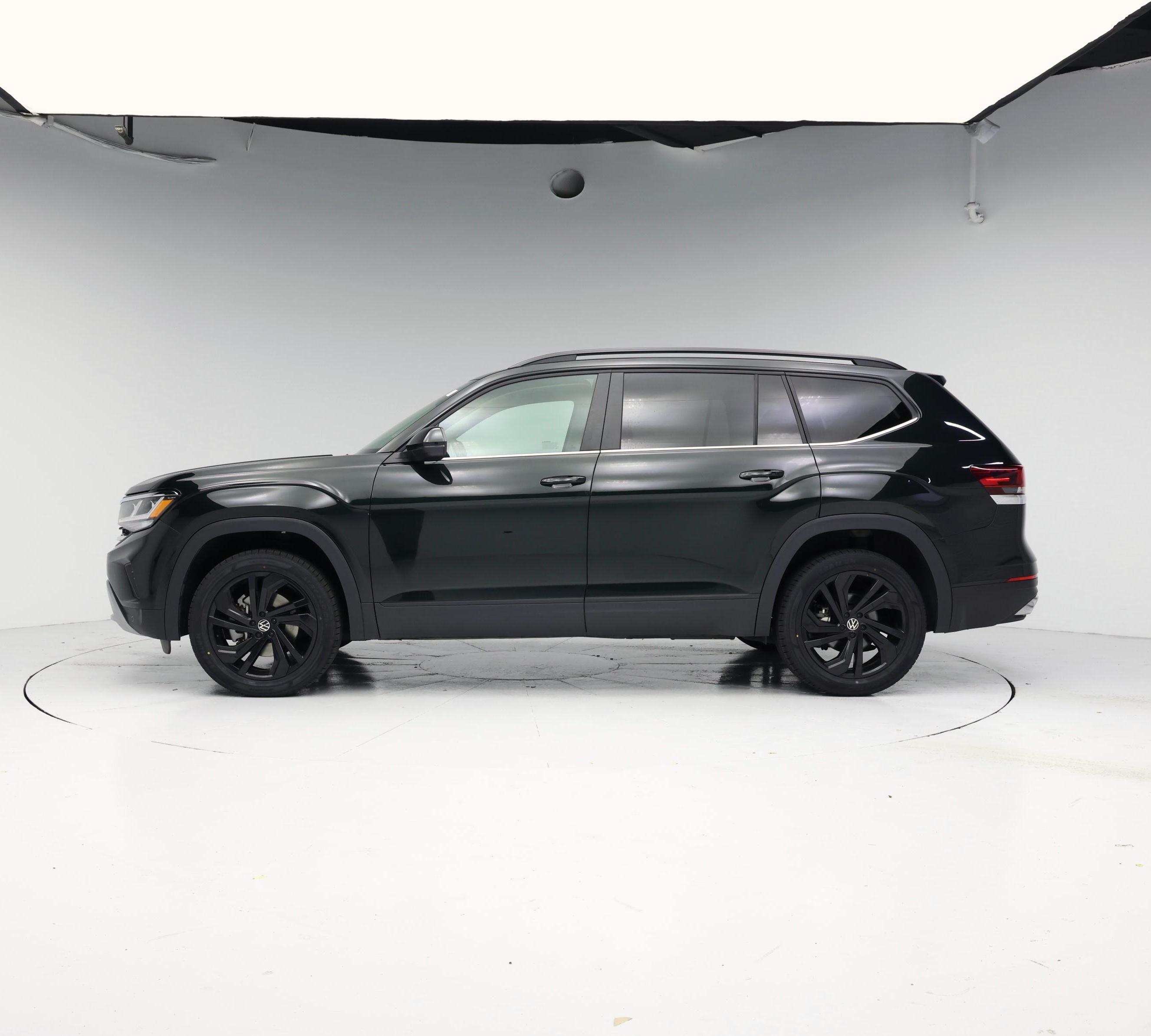 Thumbnail: 2021 Volkswagen Atlas - 3