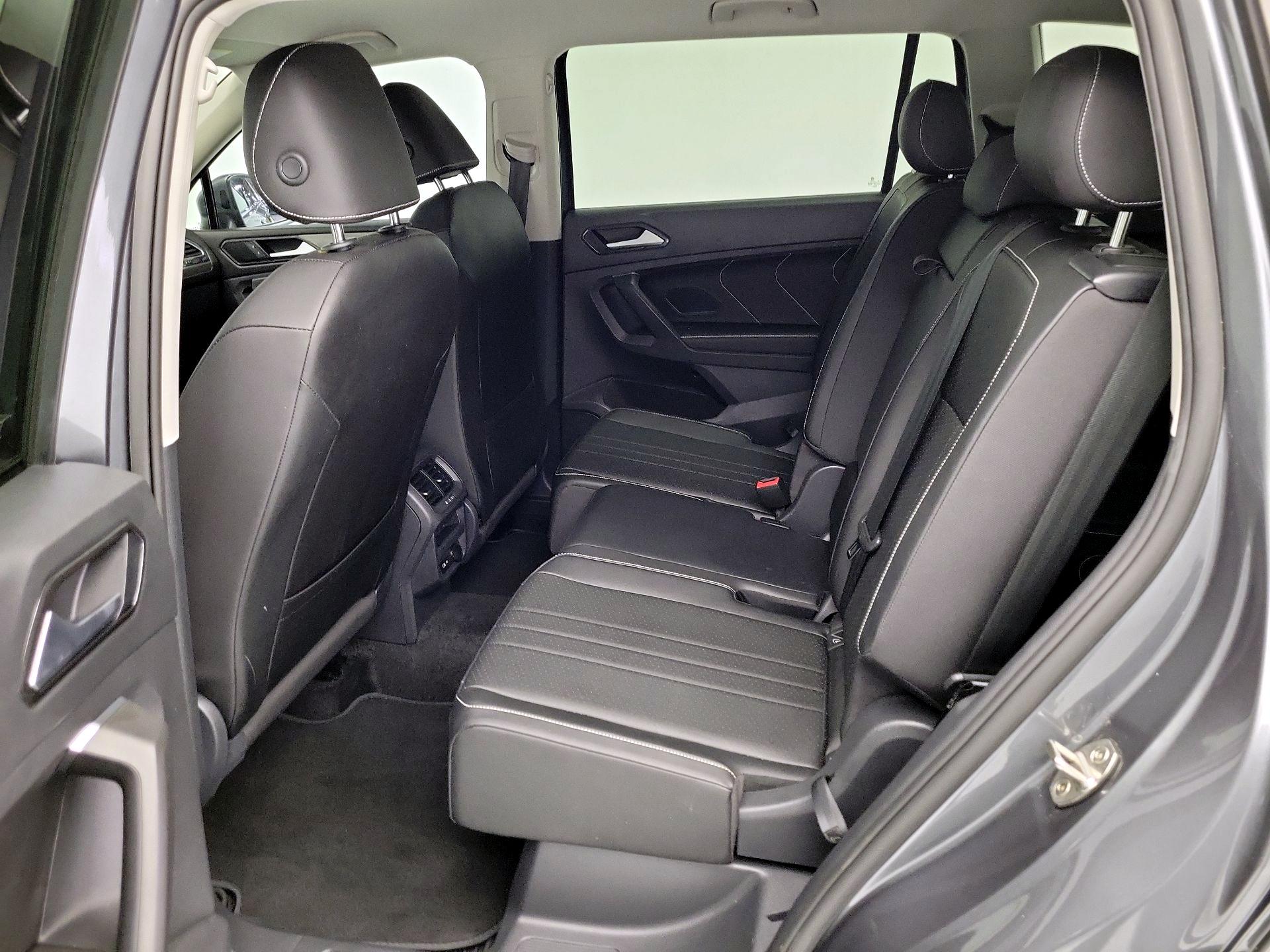 Thumbnail: 2023 Volkswagen Tiguan - 19